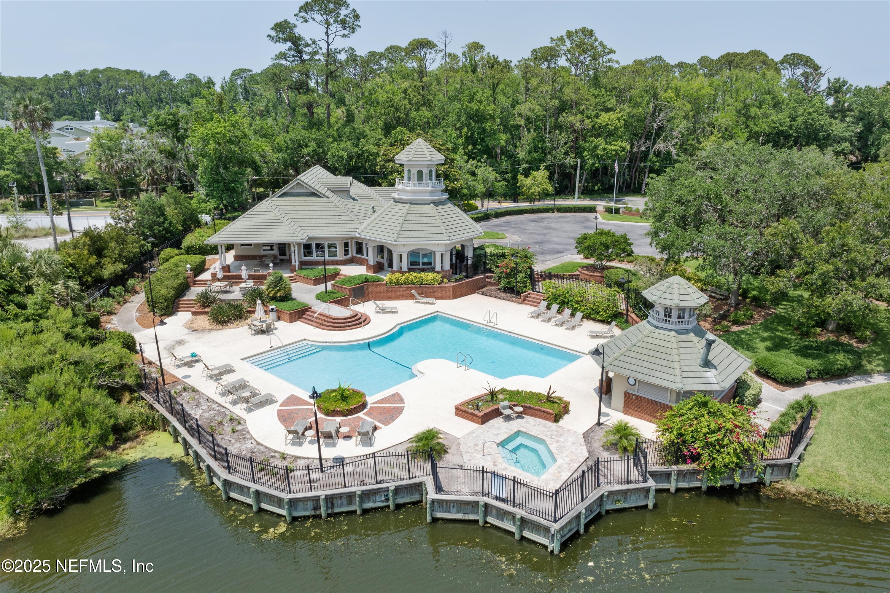 900 IRONWOOD Drive, 934