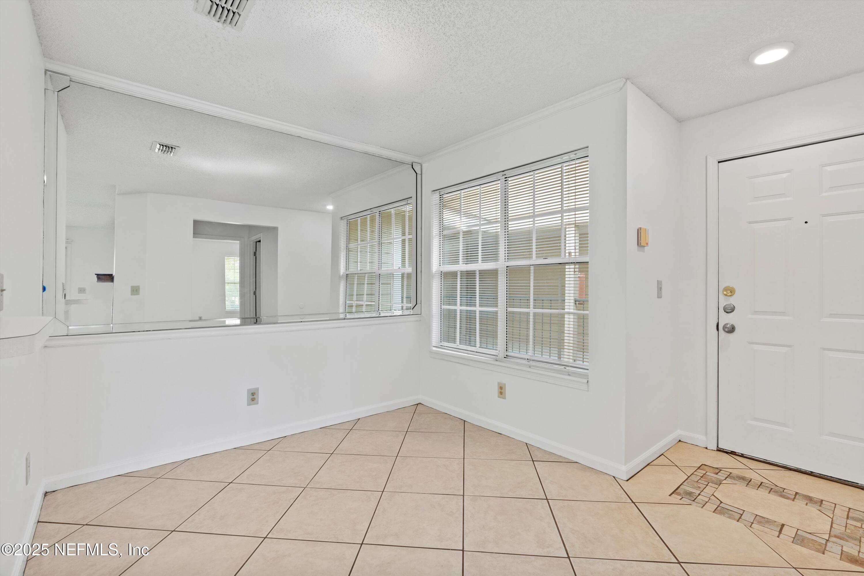 900 IRONWOOD Drive, 934