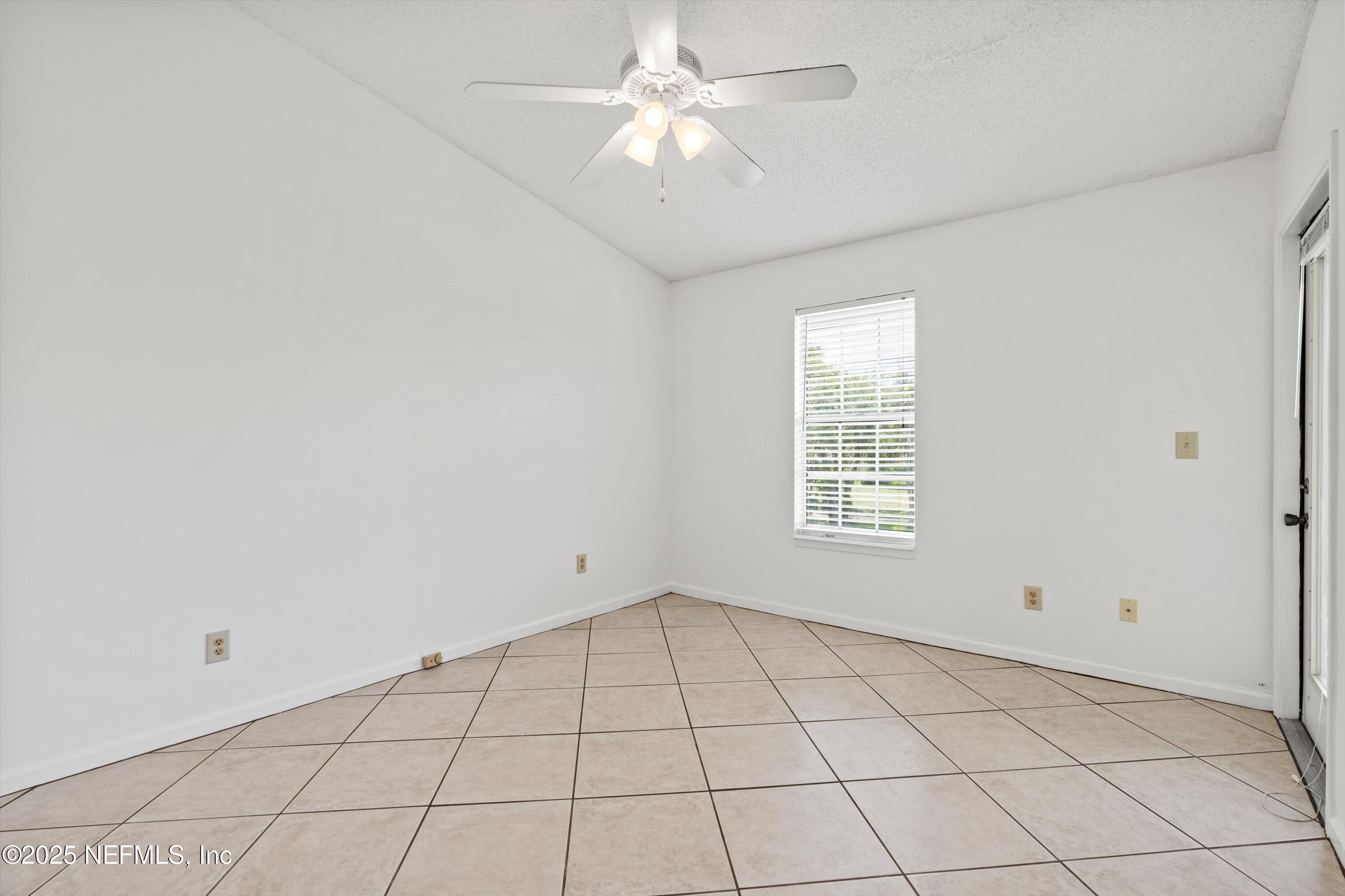 900 IRONWOOD Drive, 934