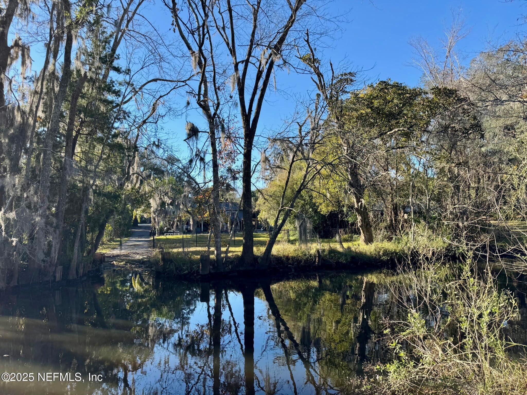 4341 WOODMERE Street