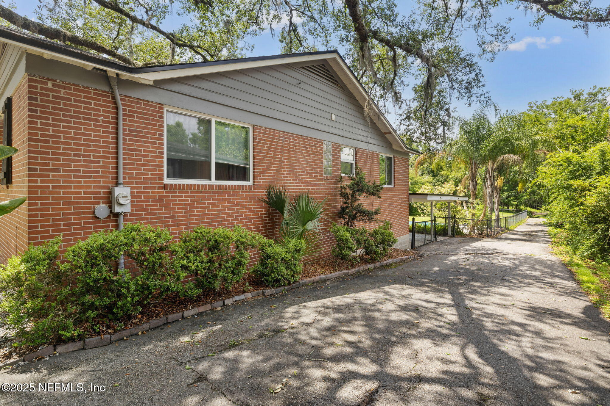 4341 WOODMERE Street