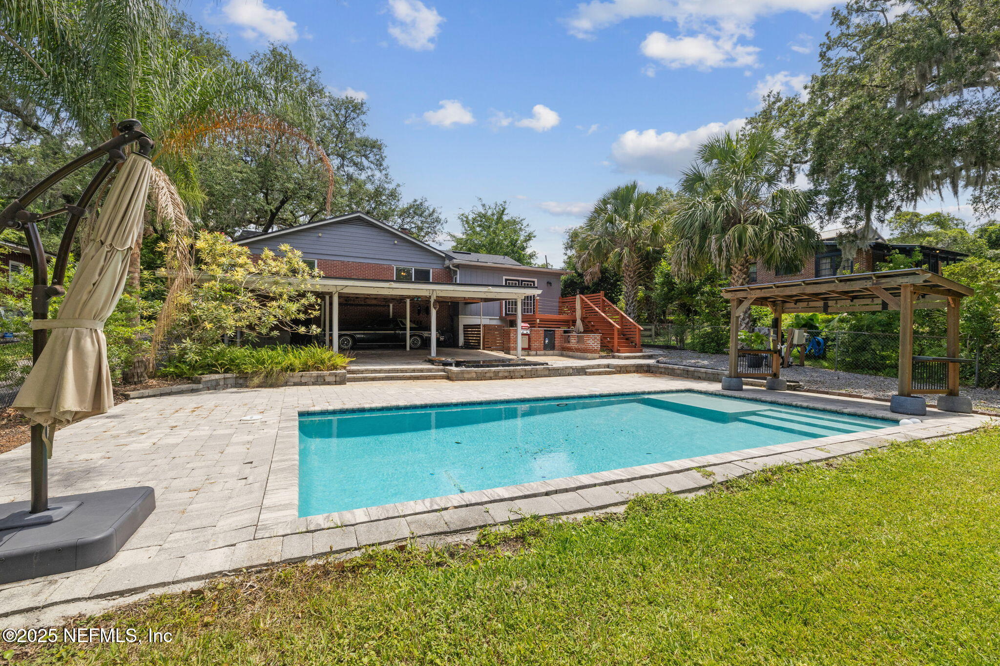 4341 WOODMERE Street