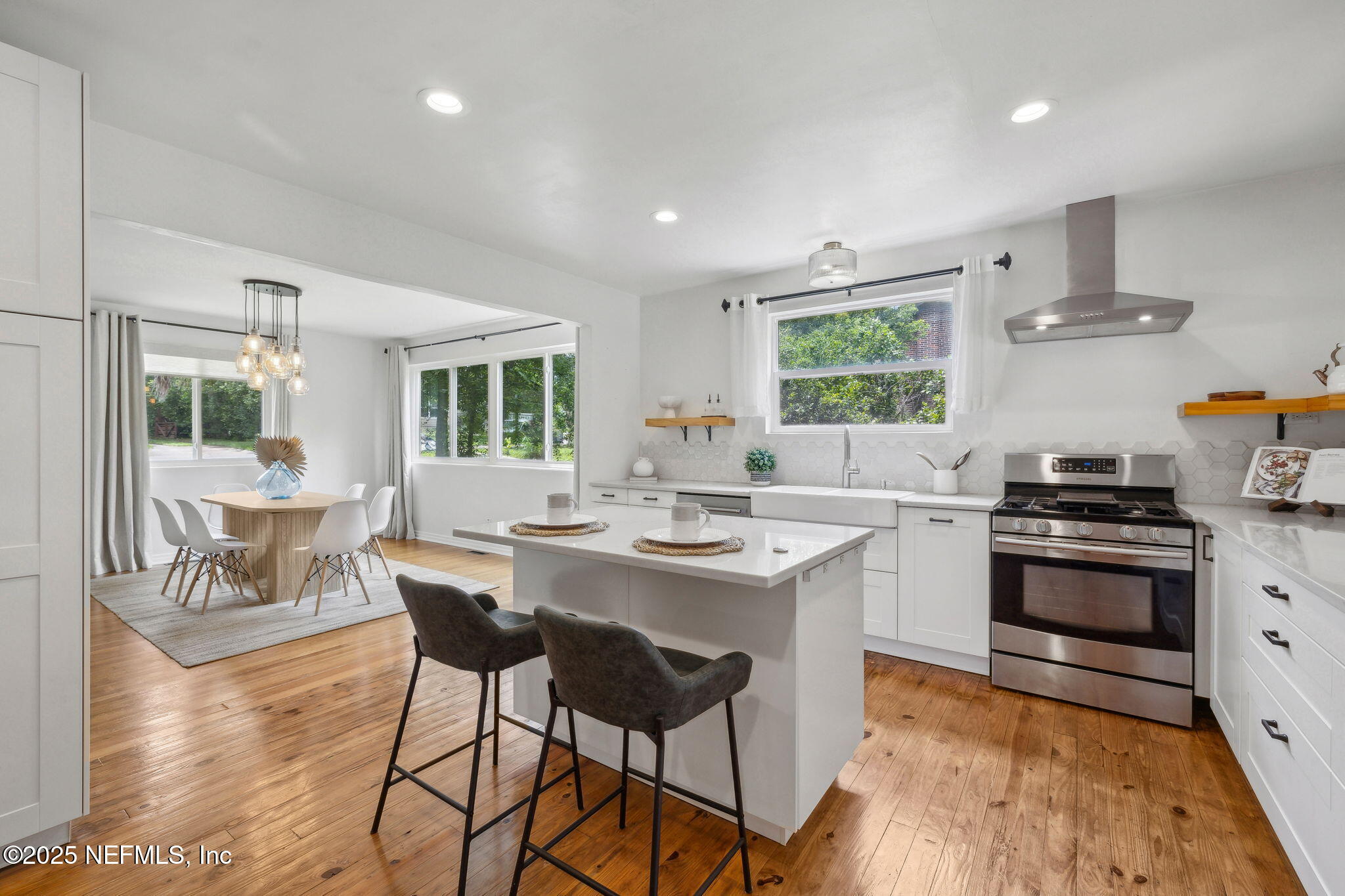 4341 WOODMERE Street