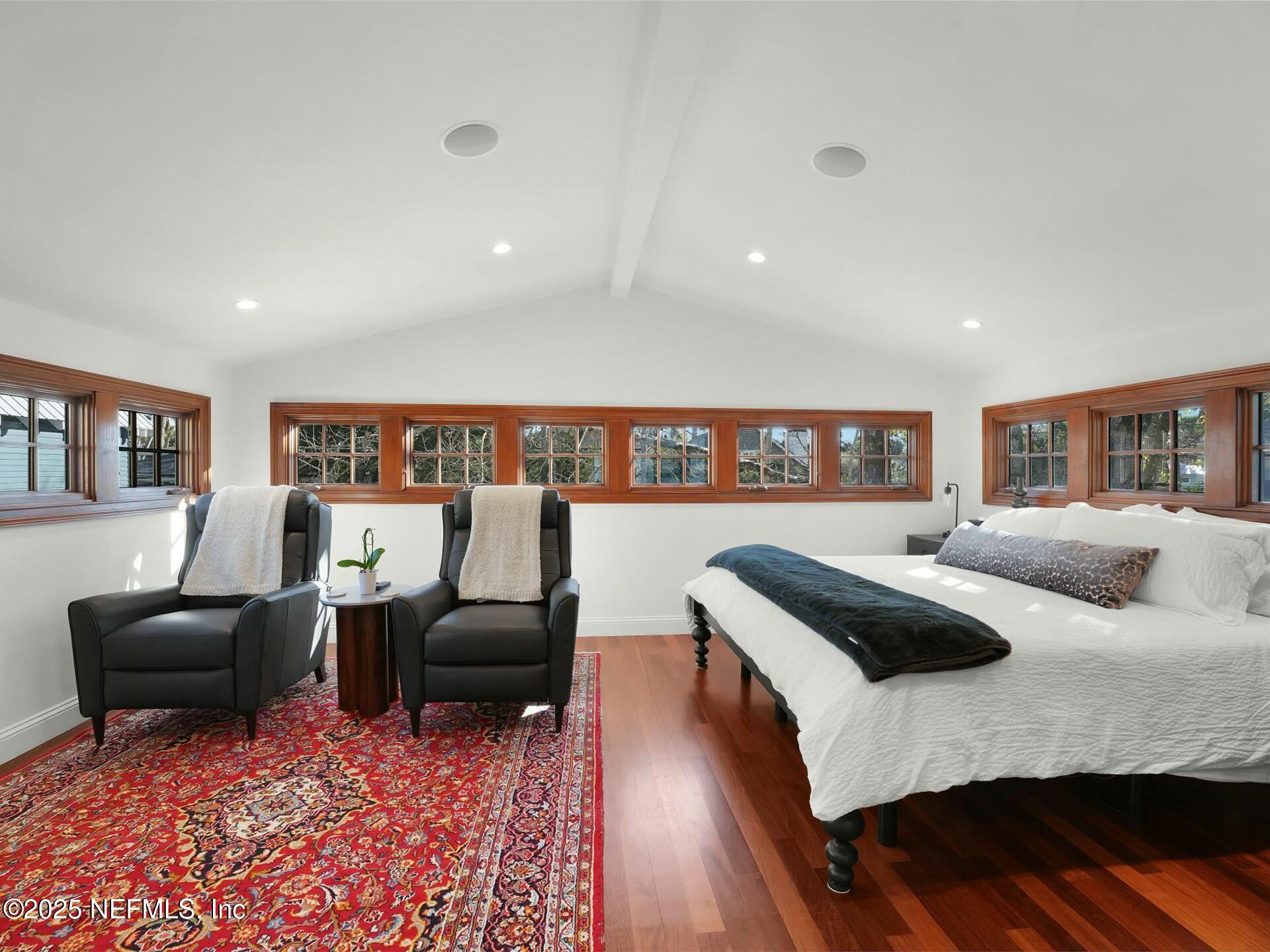 322 6TH Street