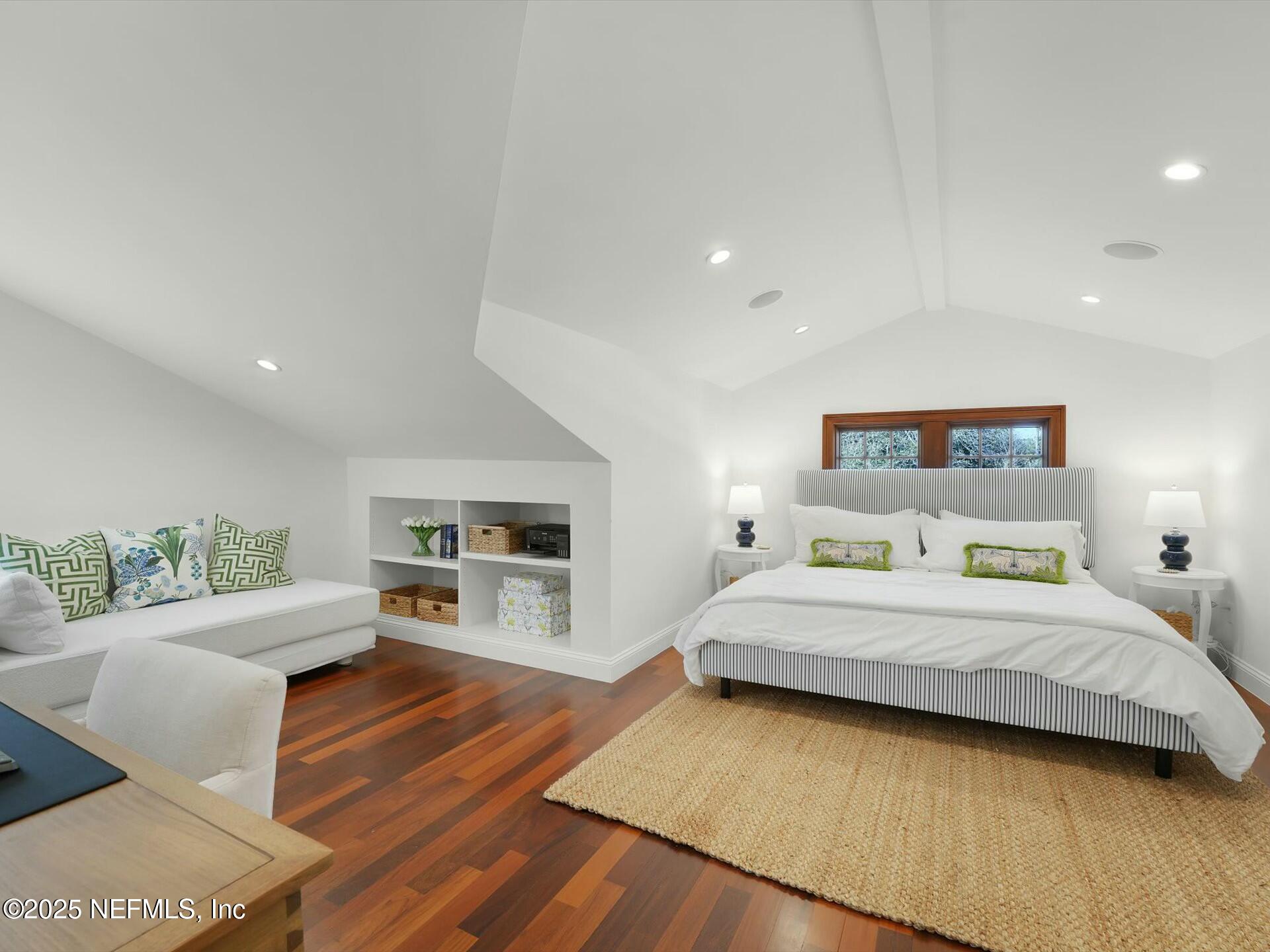 322 6TH Street