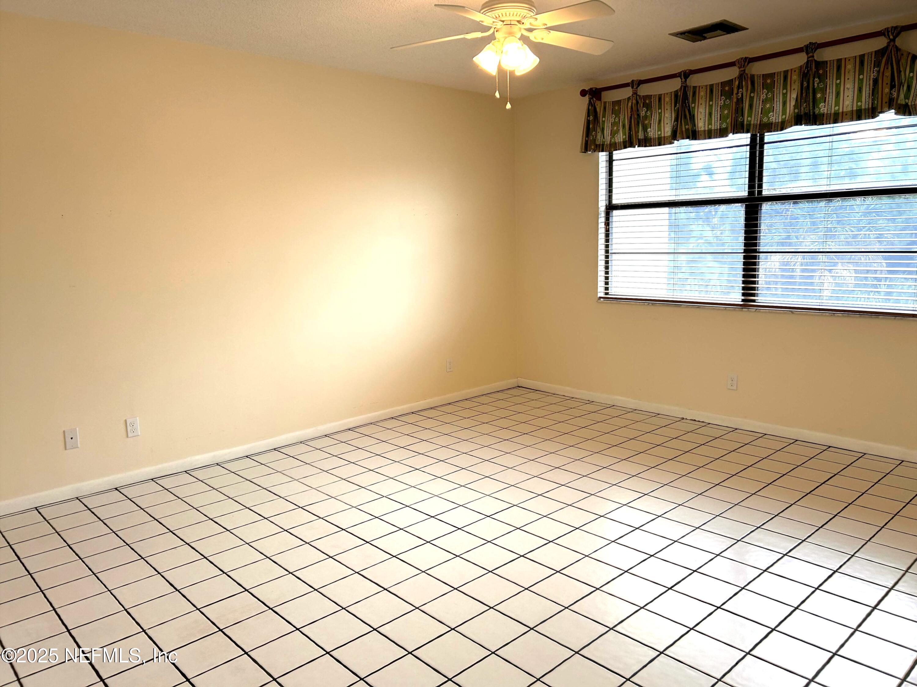 1830 SEVILLA Boulevard 207