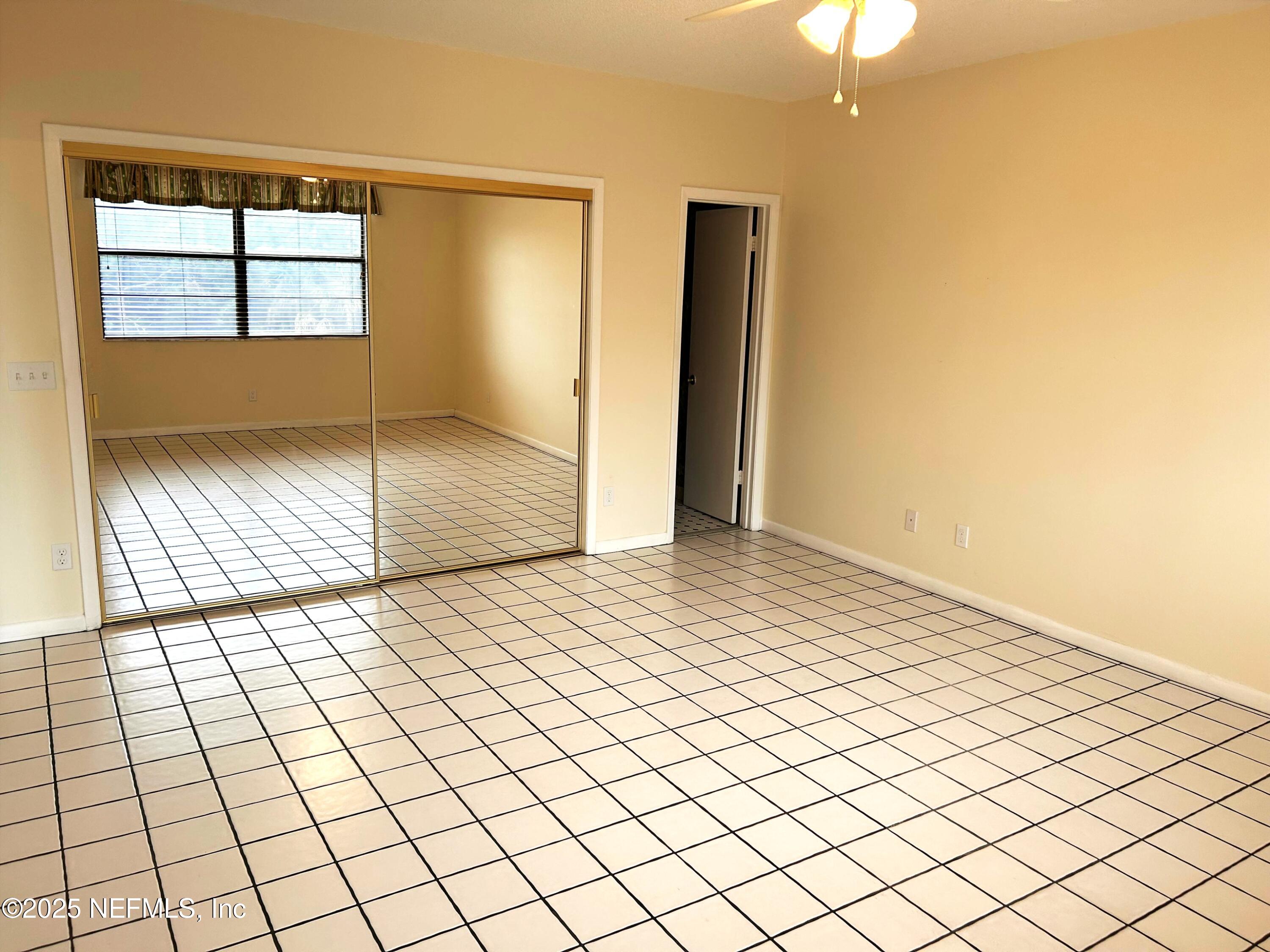 1830 SEVILLA Boulevard 207