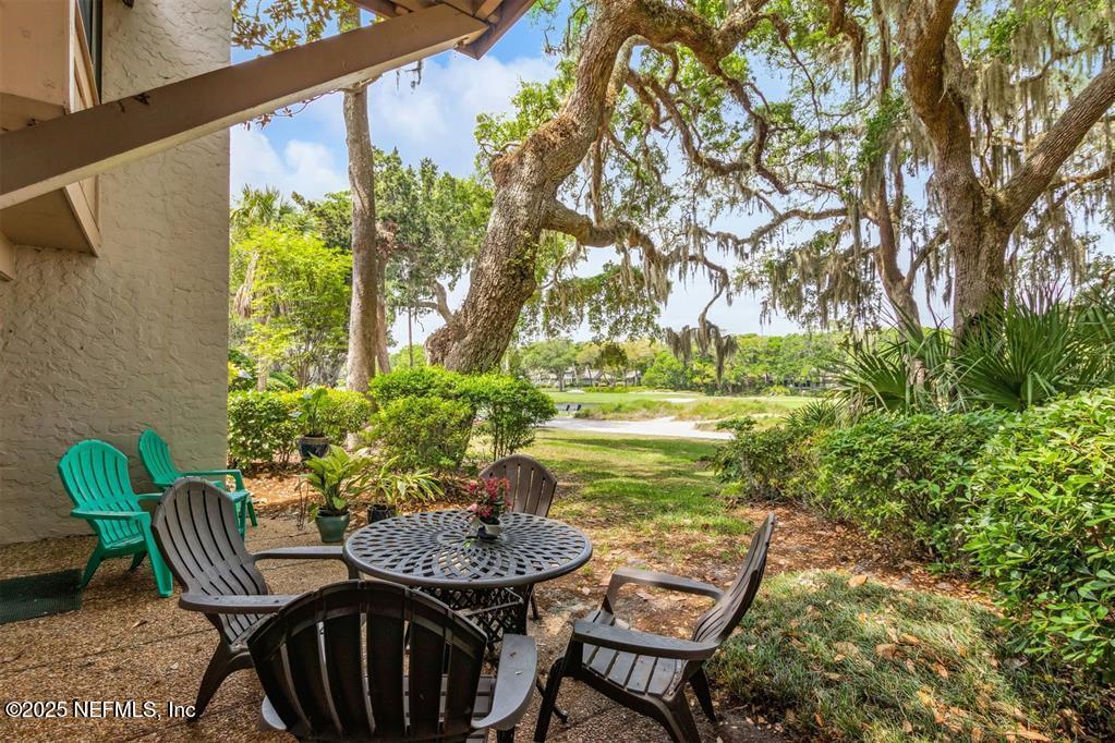2101 BEACH WOOD Road