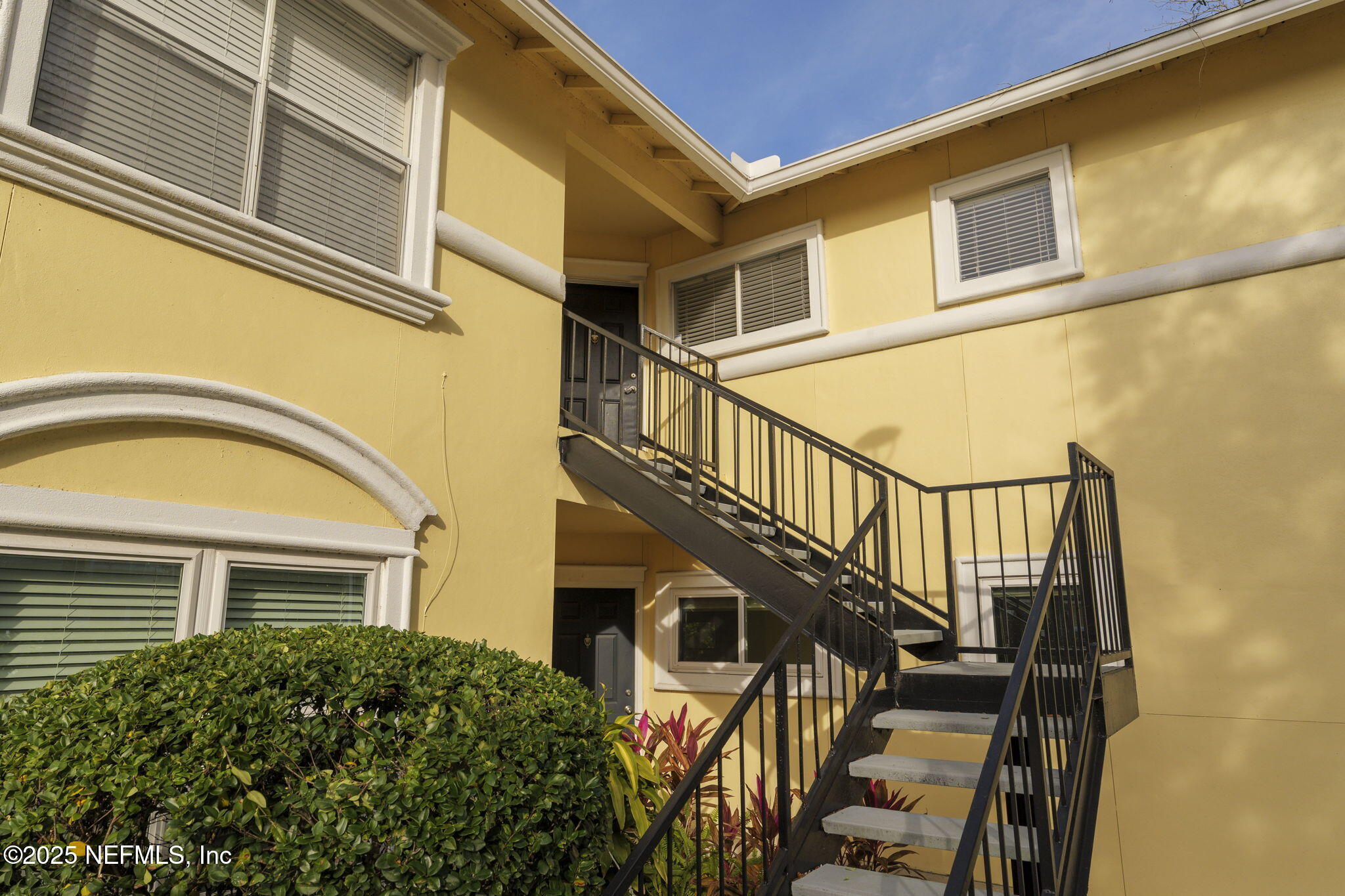 1800 THE GREENS Way, 312