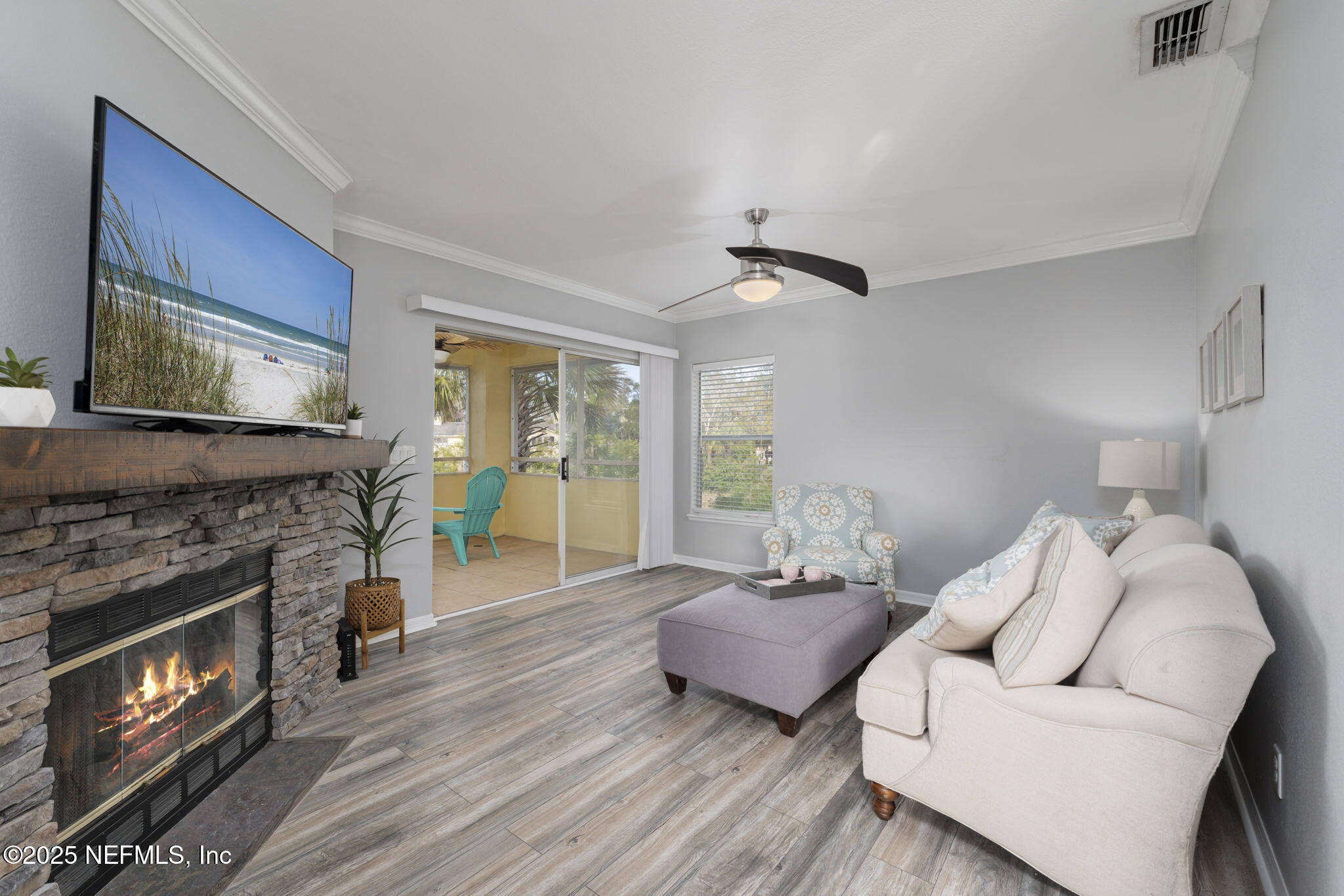 1800 THE GREENS Way, 312