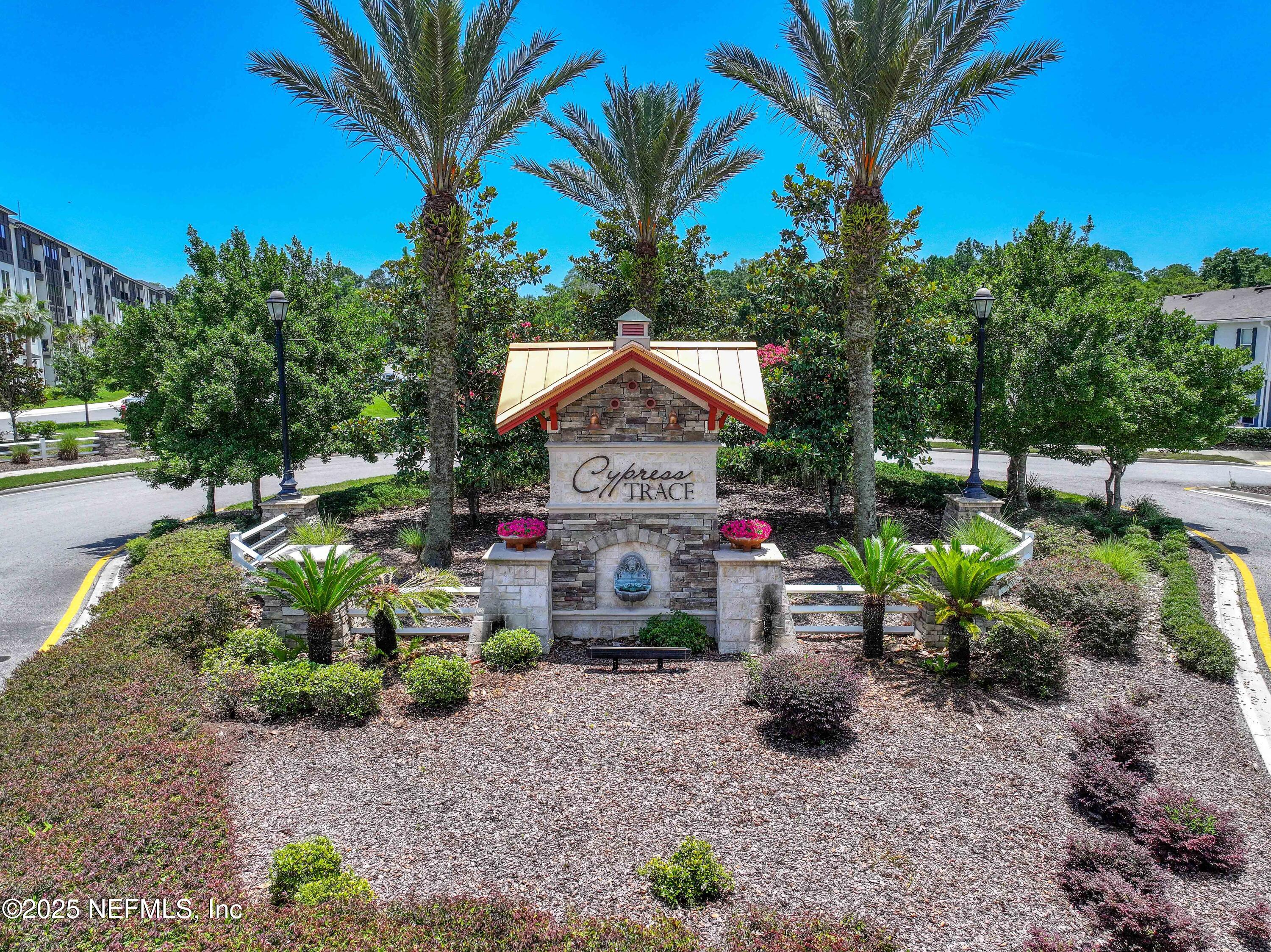 808 BLACK CHERRY Drive S, St. Johns