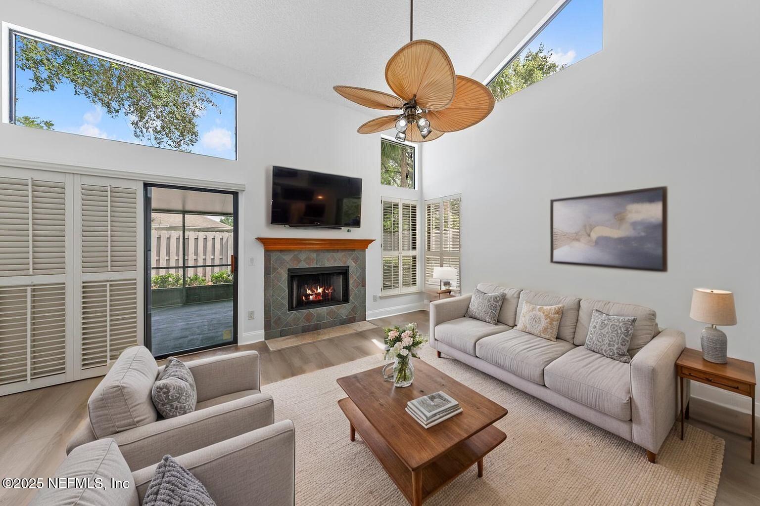 511 SELVA LAKES Circle
