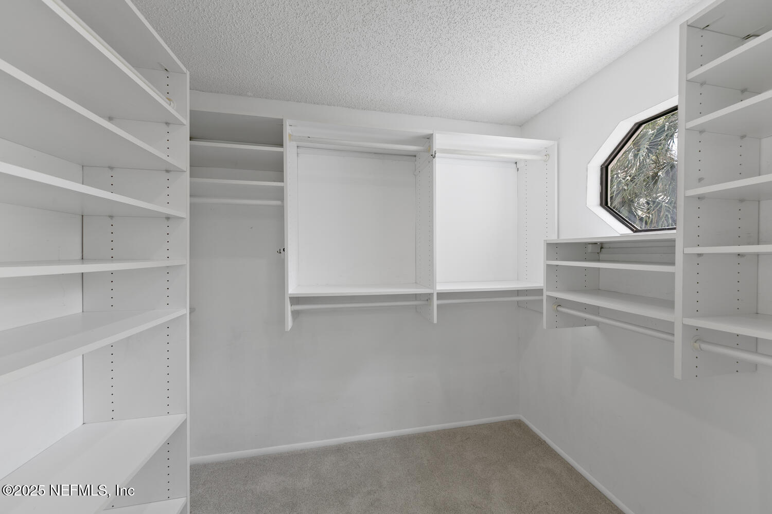 511 SELVA LAKES Circle