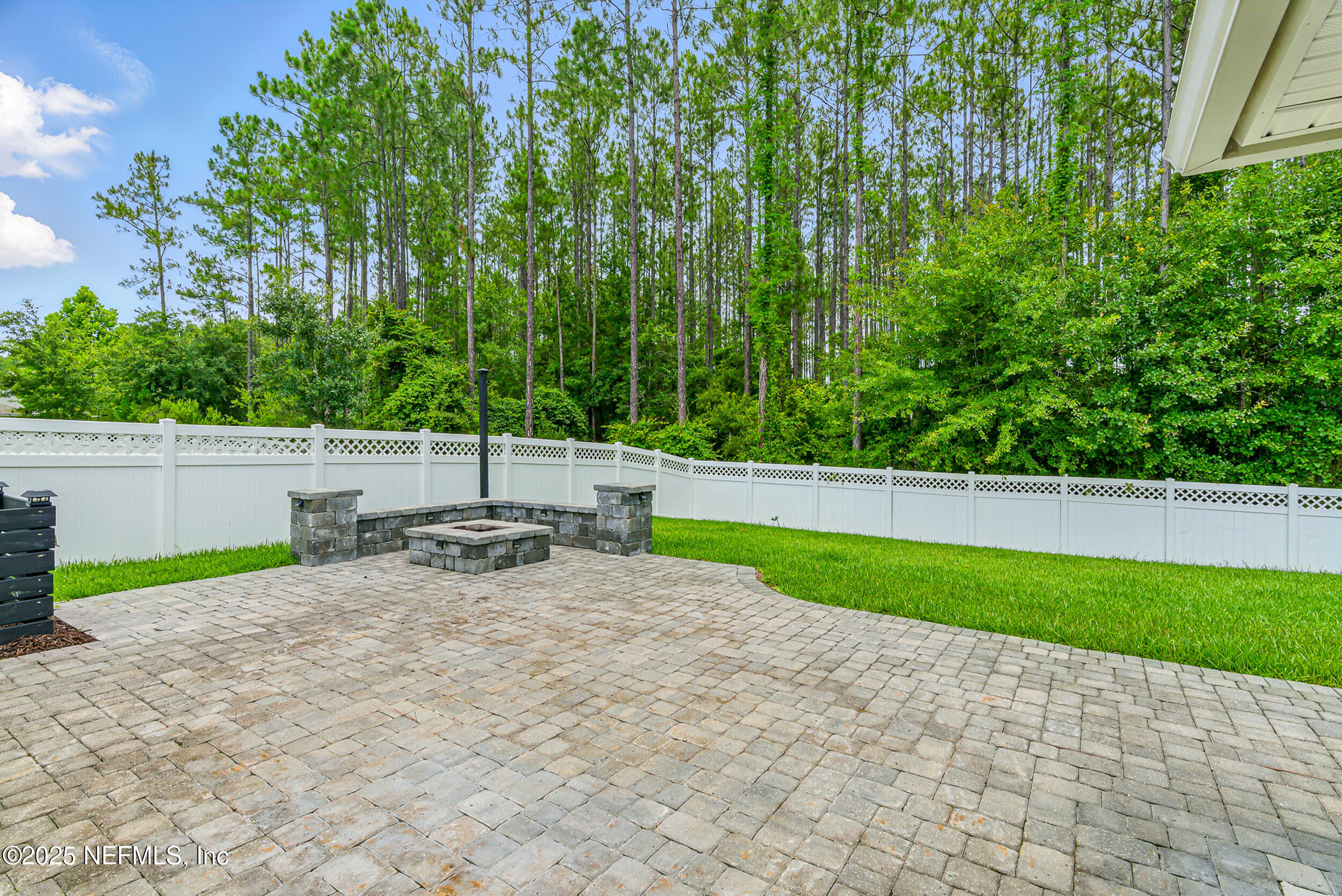 141 BALMORAL CASTLE Drive, St. Johns