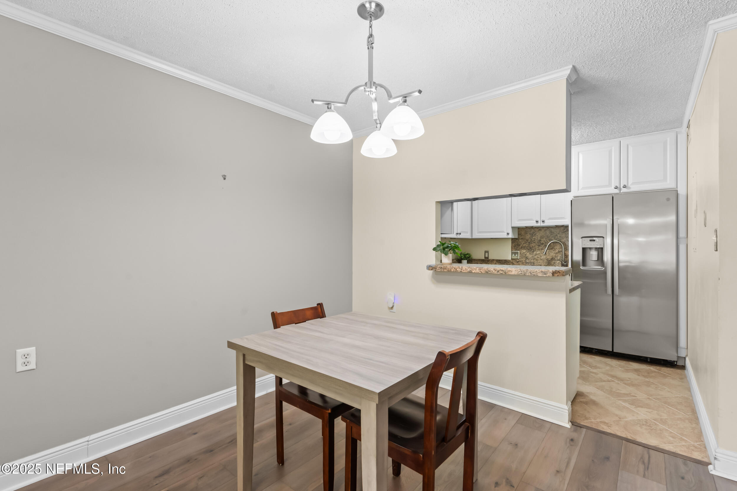 1071 EDGEWOOD Avenue S, 206