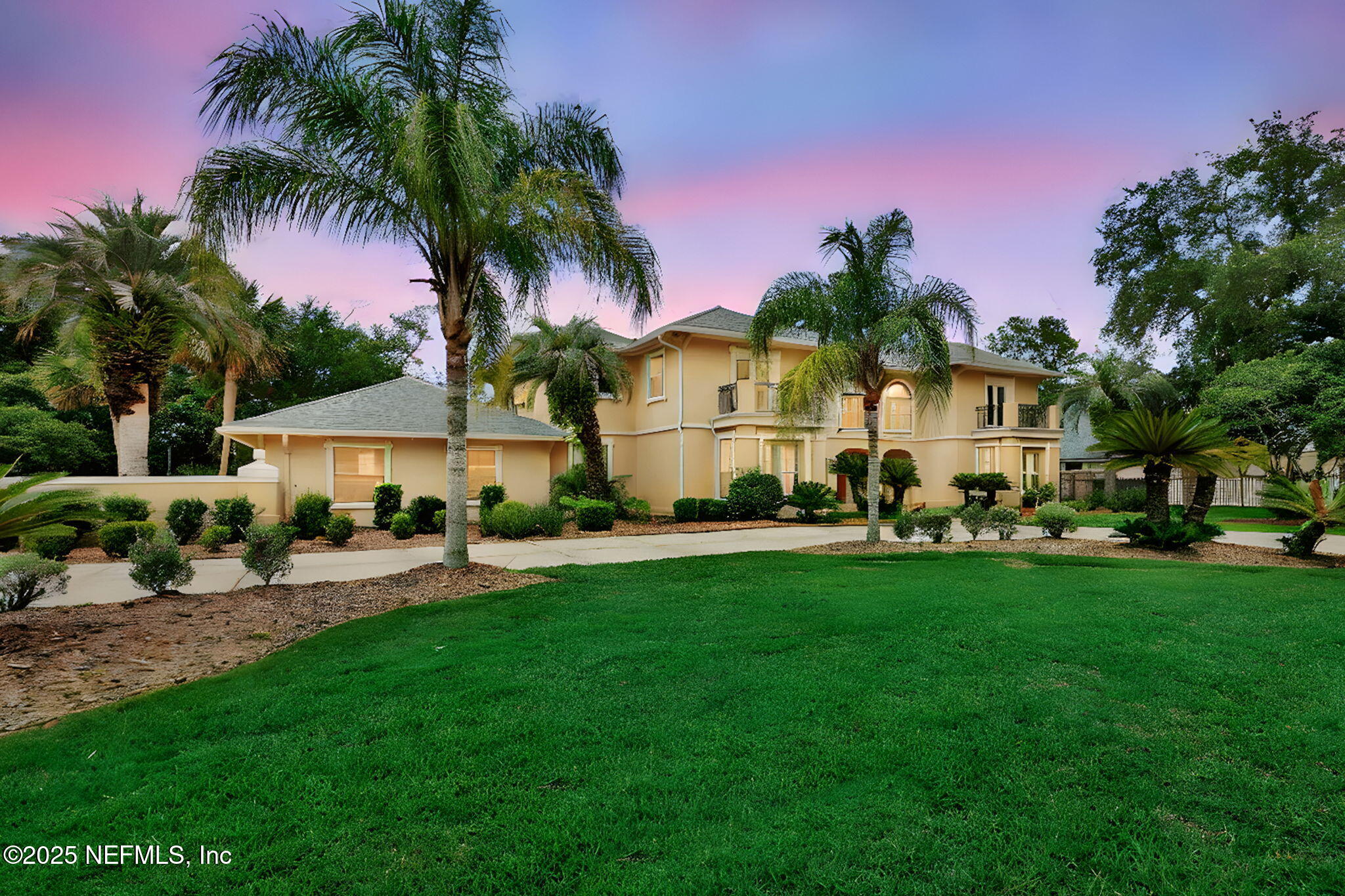 8227 MAR DEL PLATA Street E