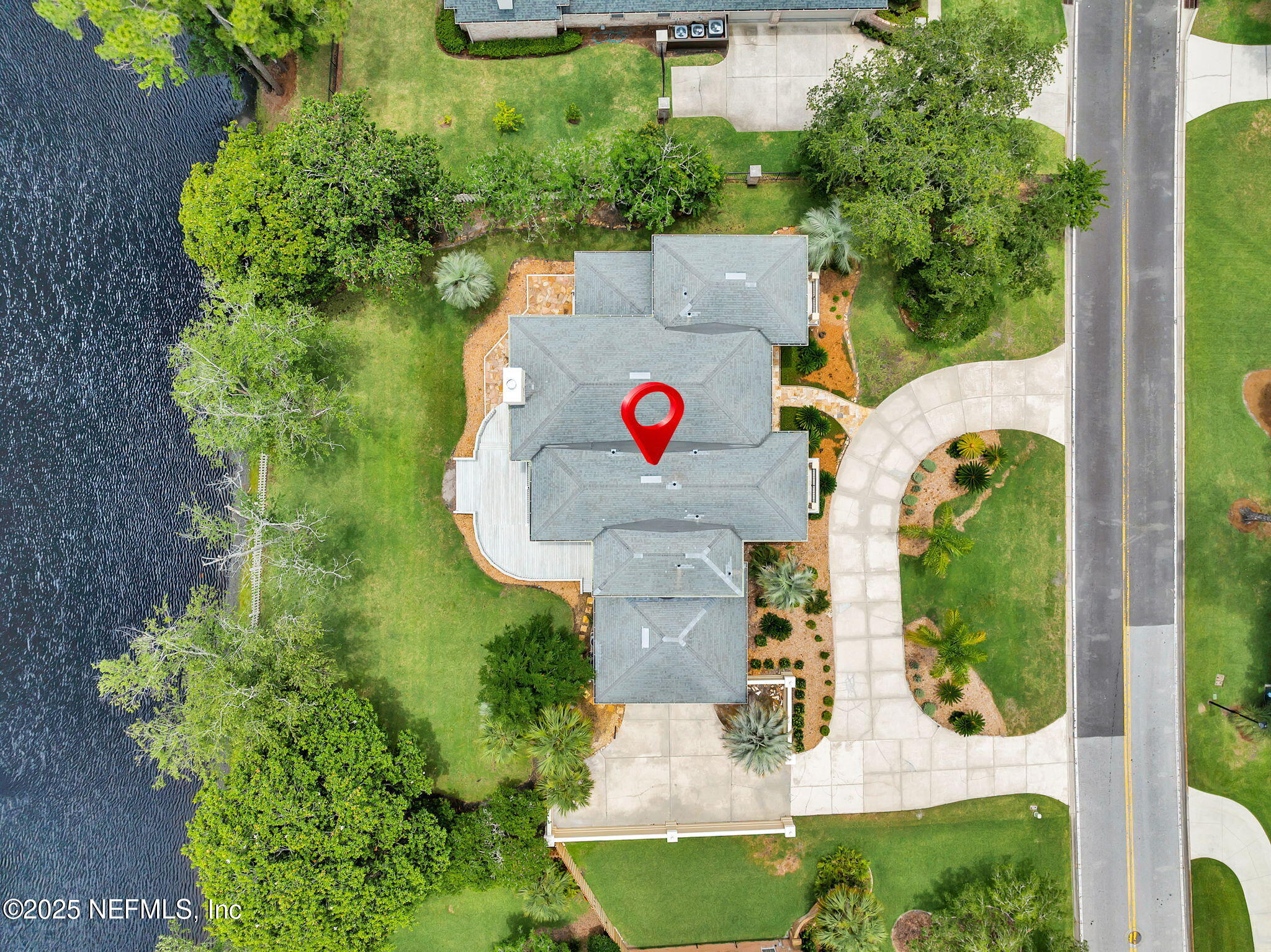 8227 MAR DEL PLATA Street E