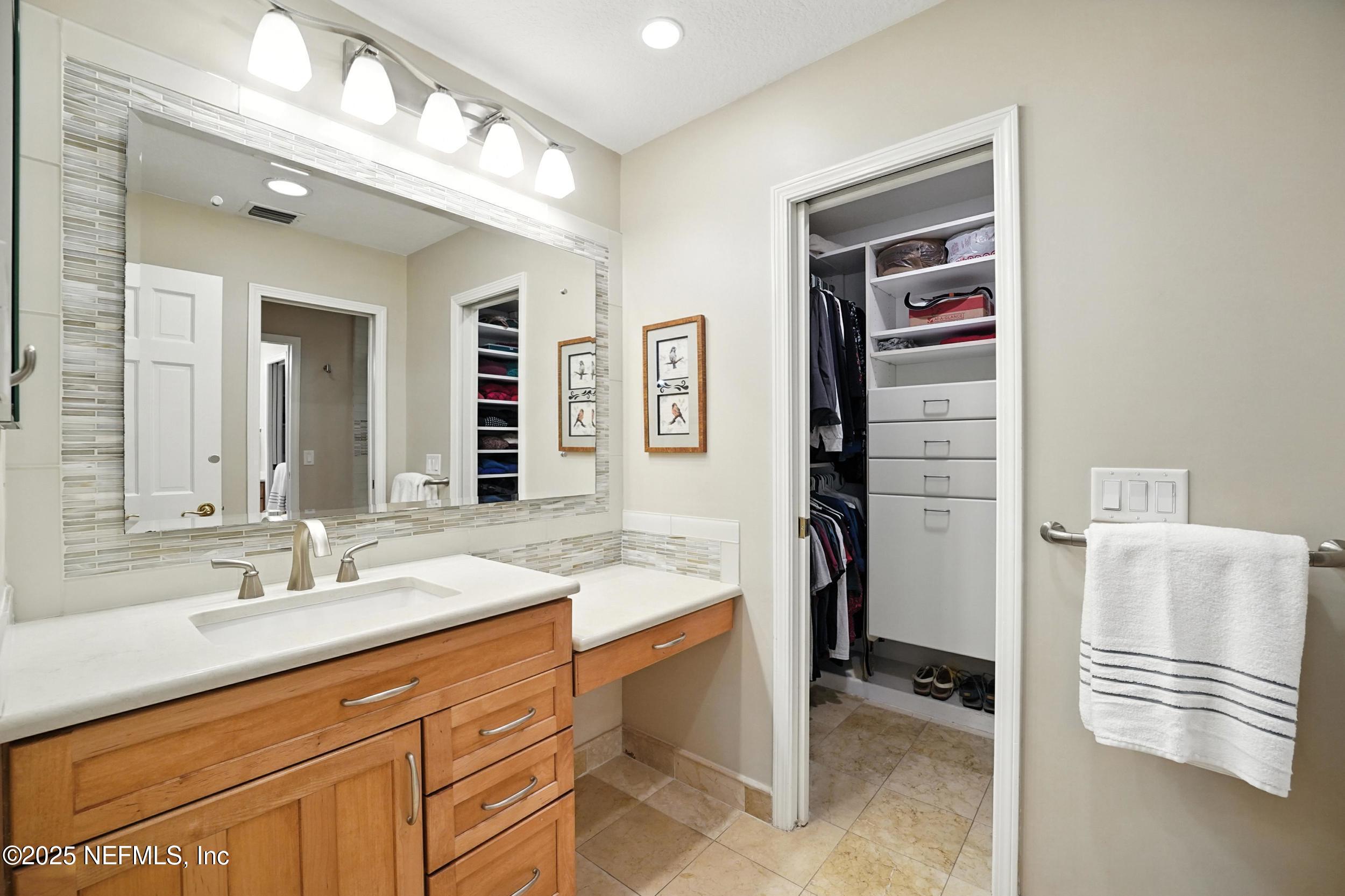 5029 GLADE HILL Street