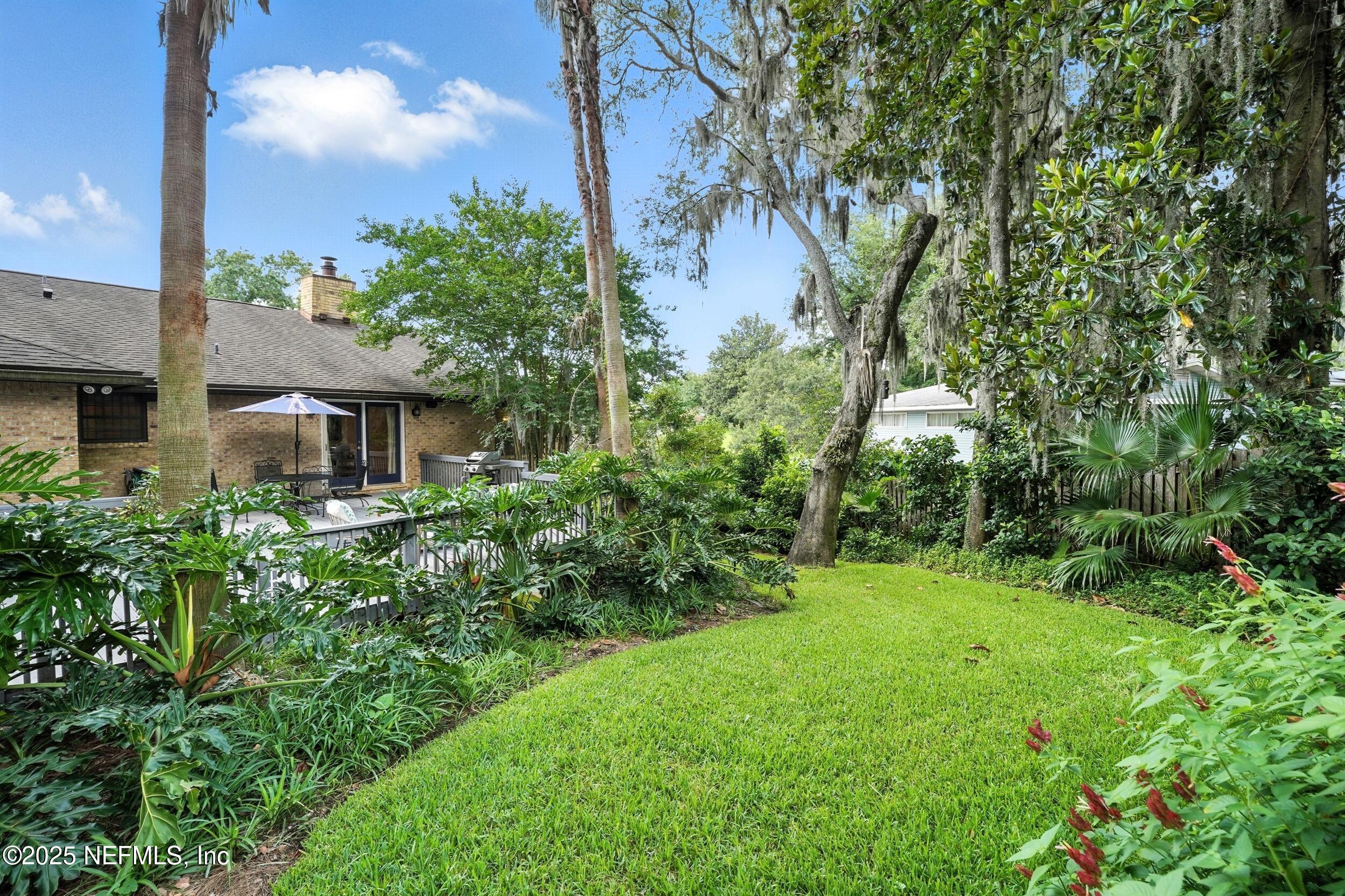 5029 GLADE HILL Street