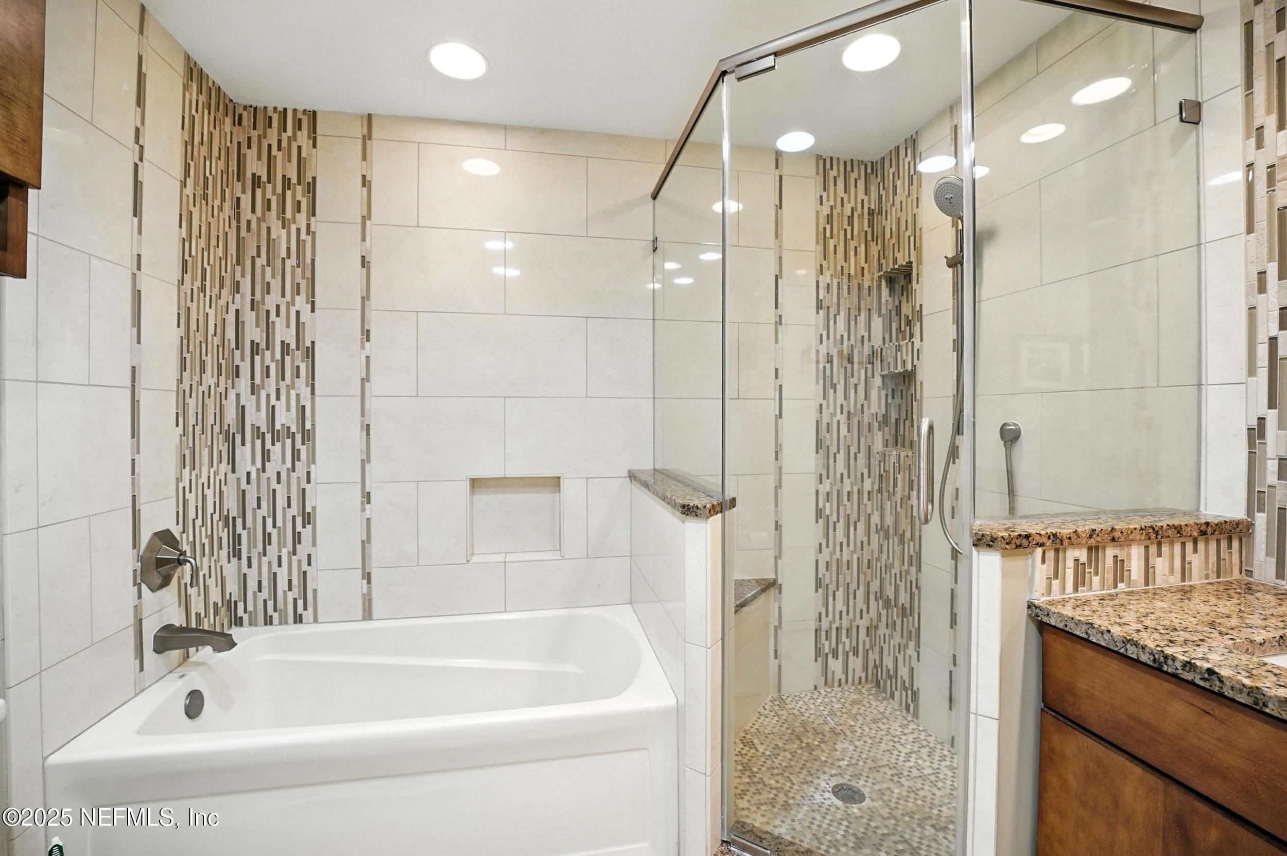 5029 GLADE HILL Street