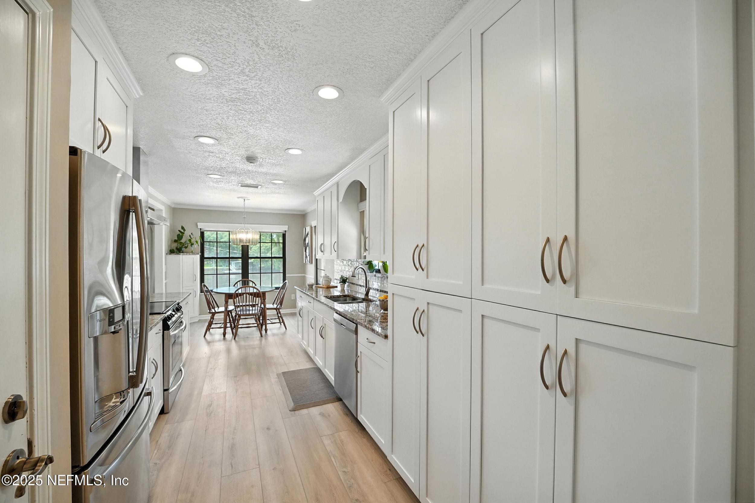 5029 GLADE HILL Street