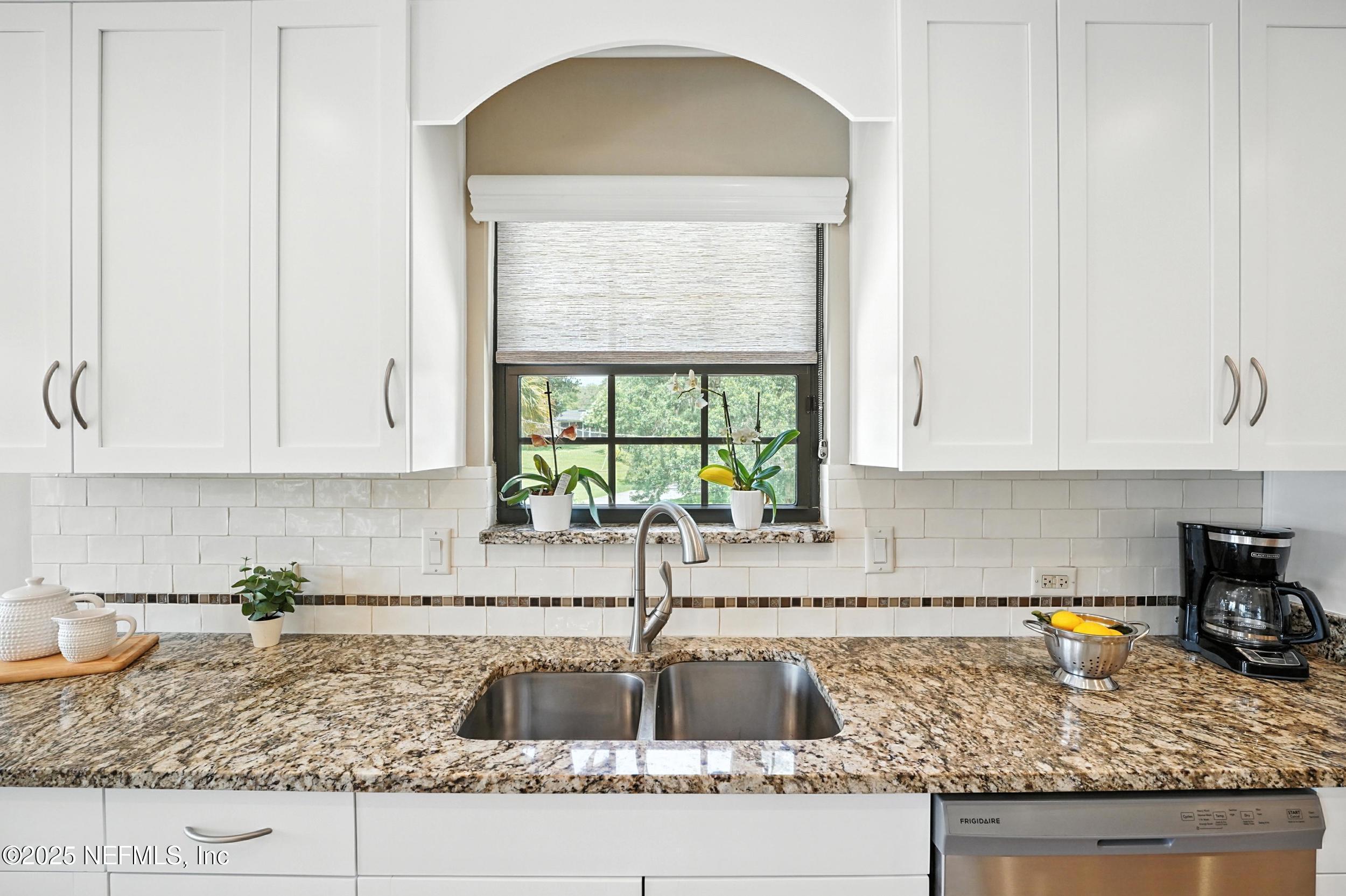 5029 GLADE HILL Street