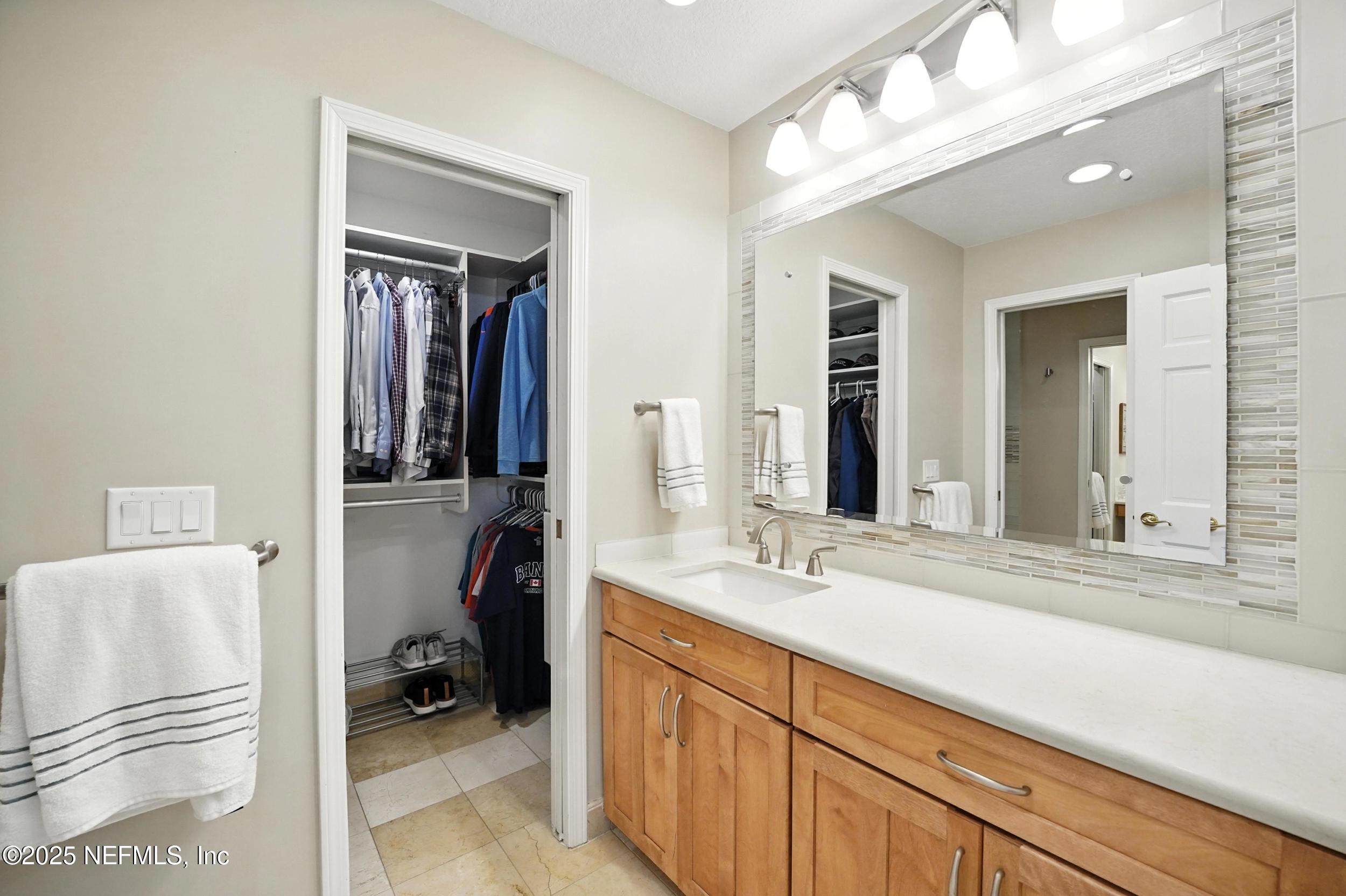 5029 GLADE HILL Street