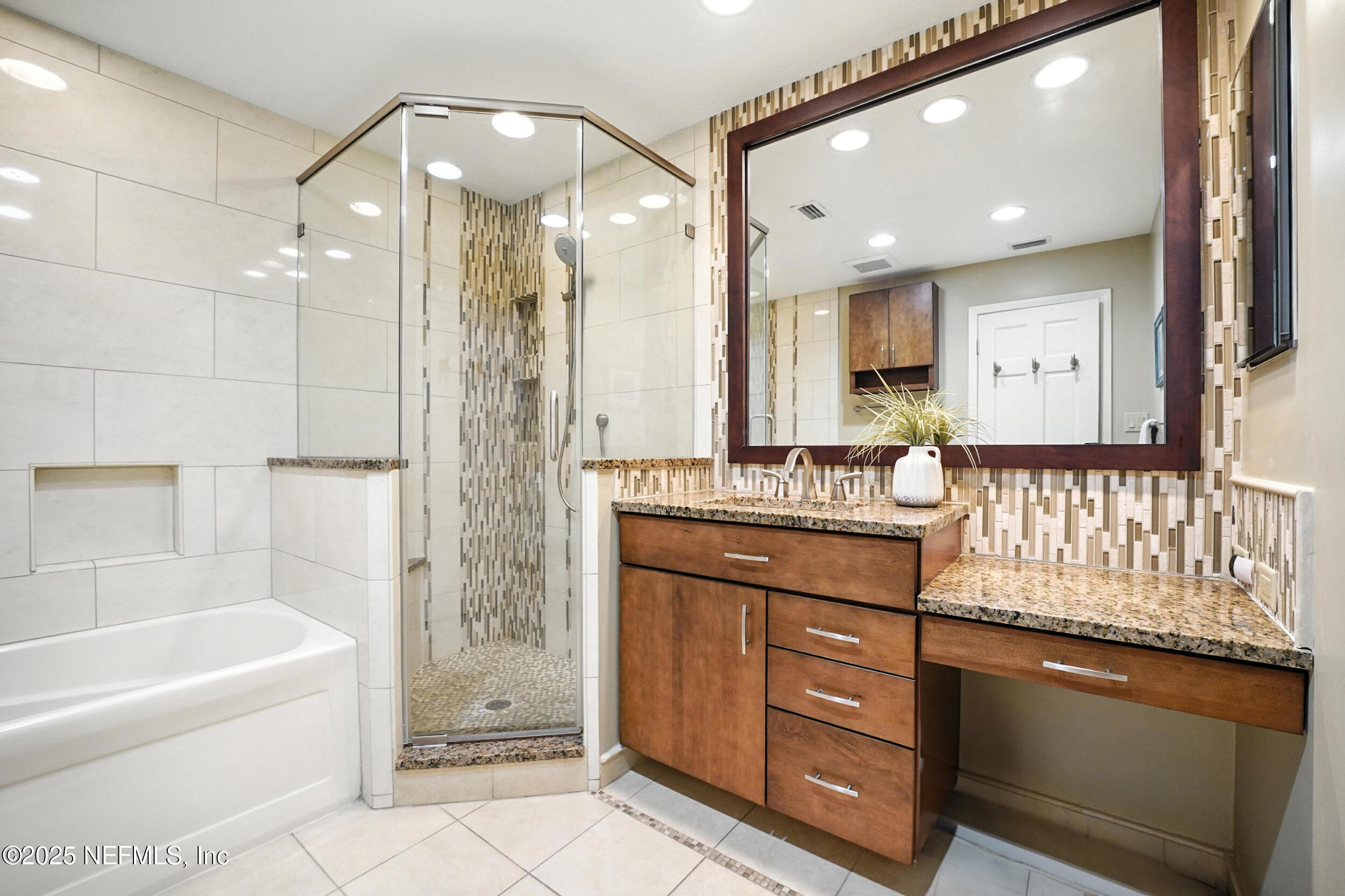 5029 GLADE HILL Street