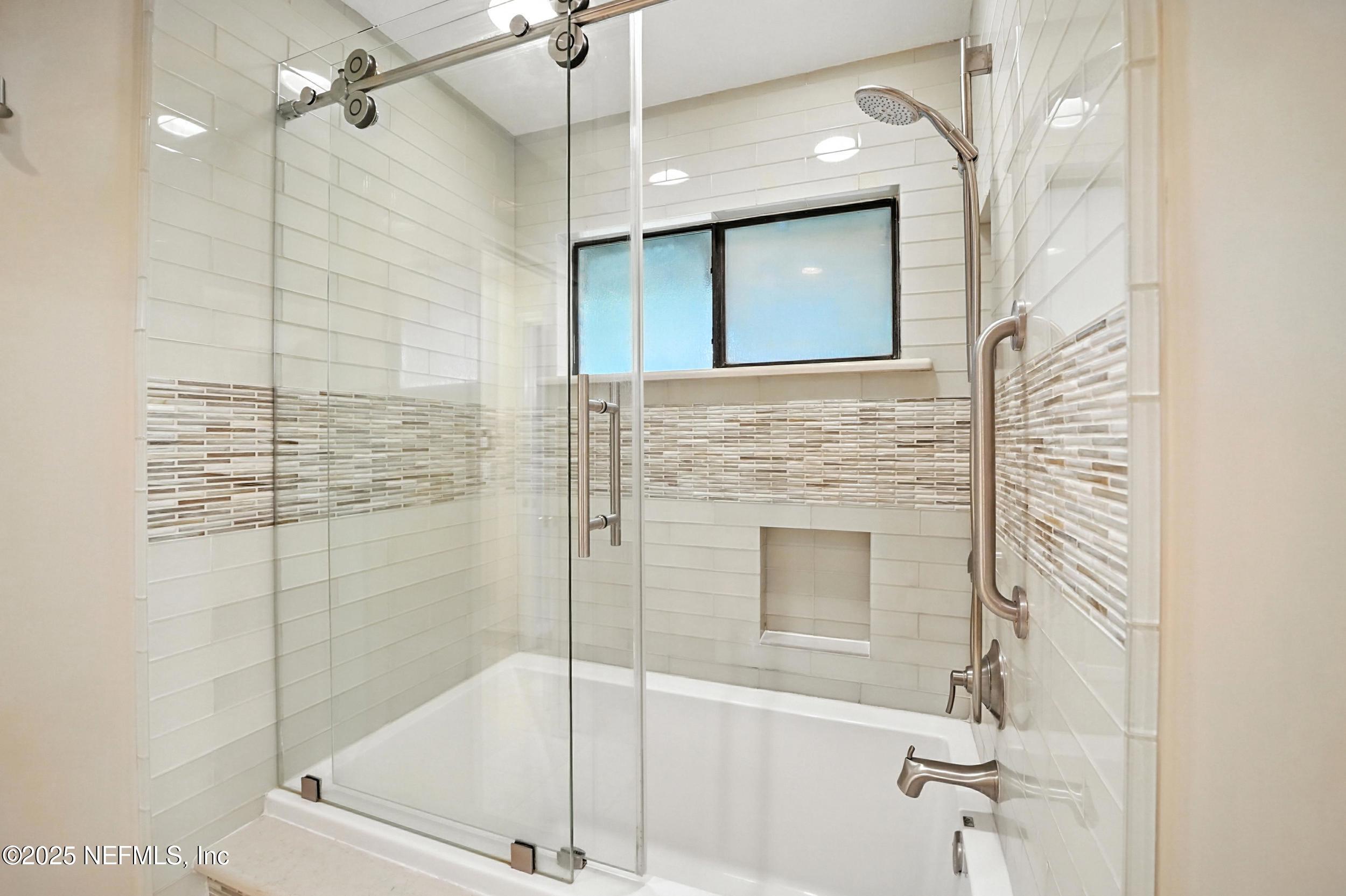 5029 GLADE HILL Street