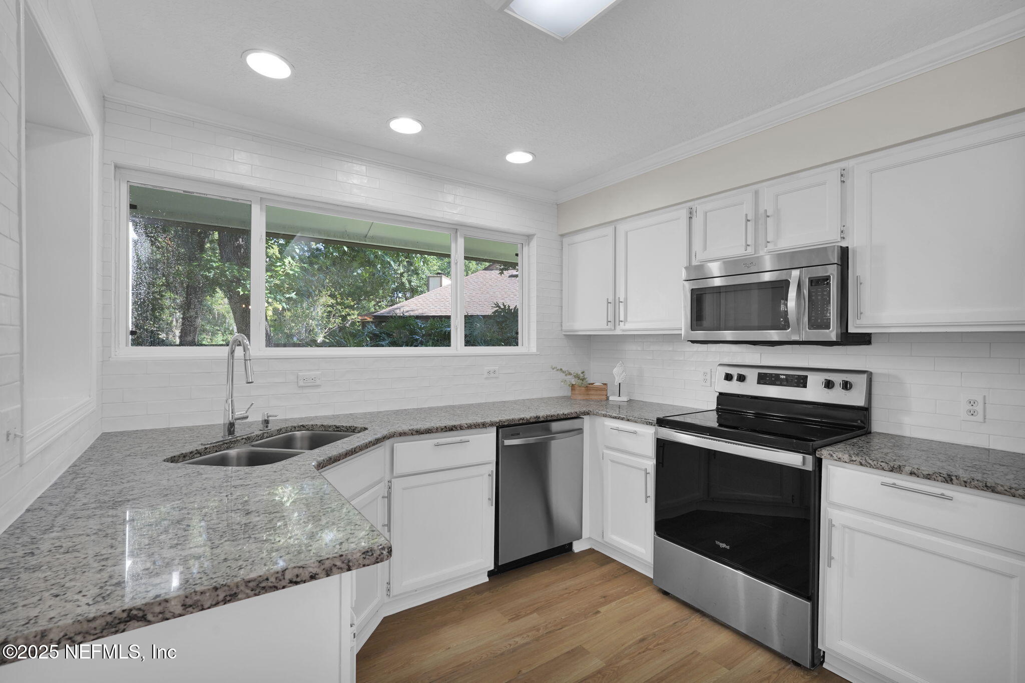 2244 EAGLES NEST Road