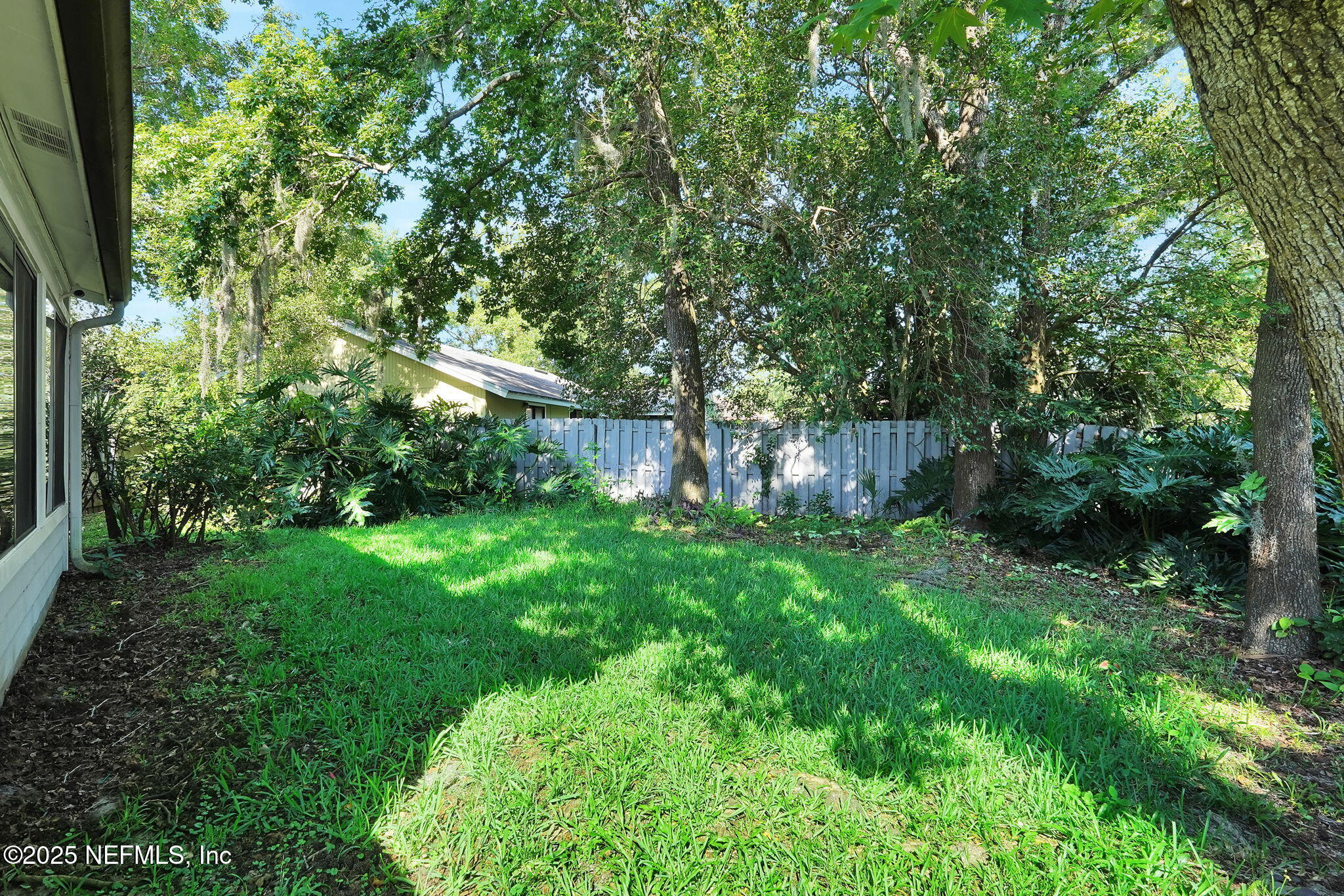 2244 EAGLES NEST Road