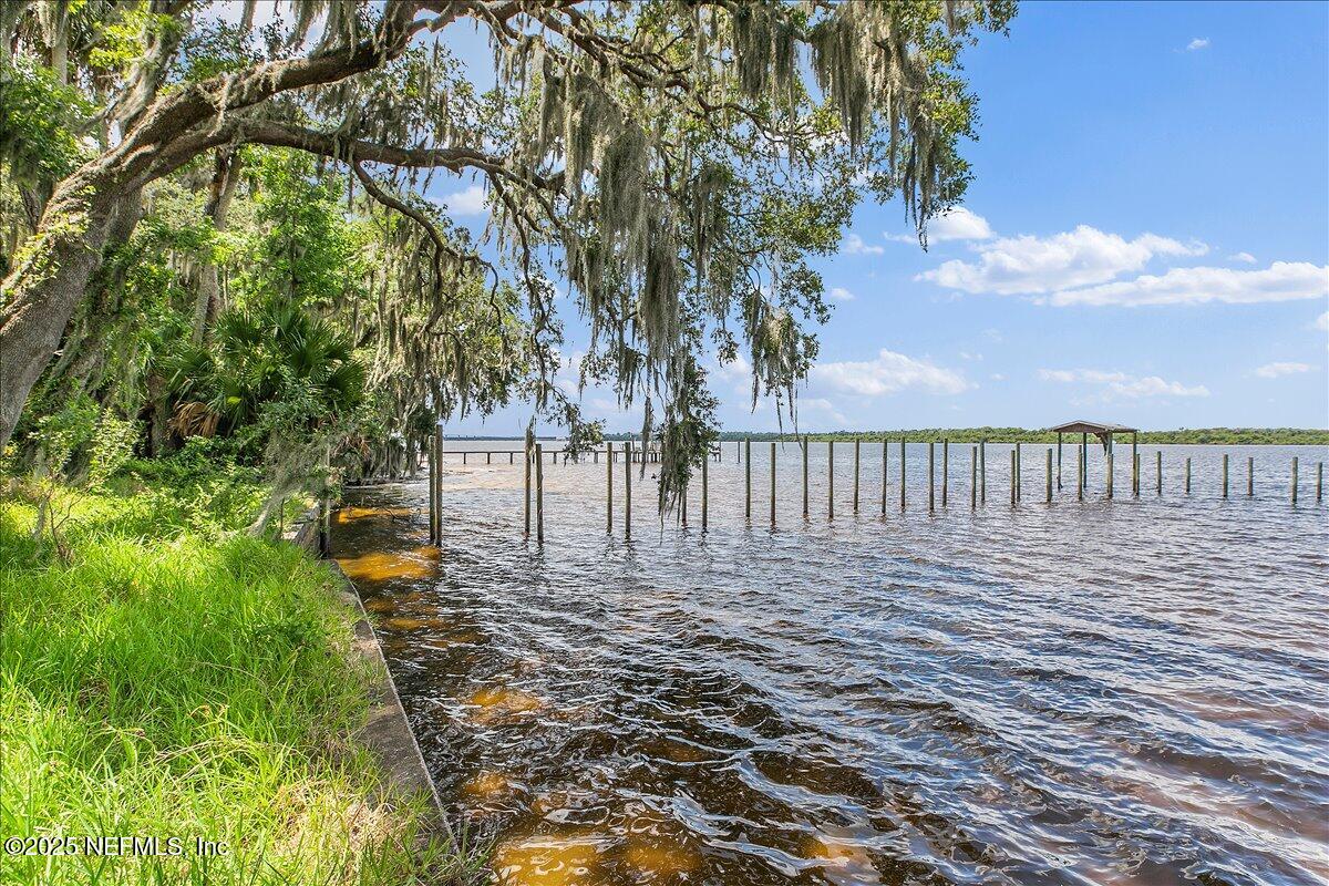 233 E RIVER Road