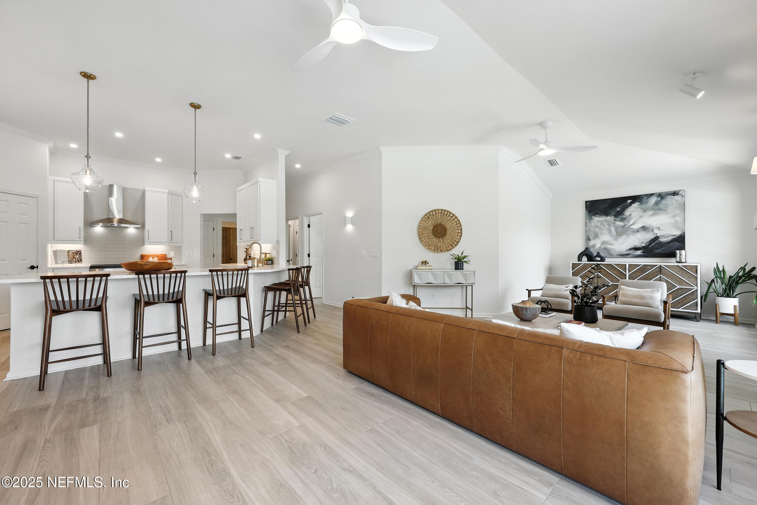 1813 ROYAL FERN Lane