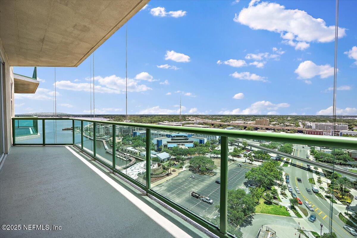 1431 RIVERPLACE Boulevard, 1610