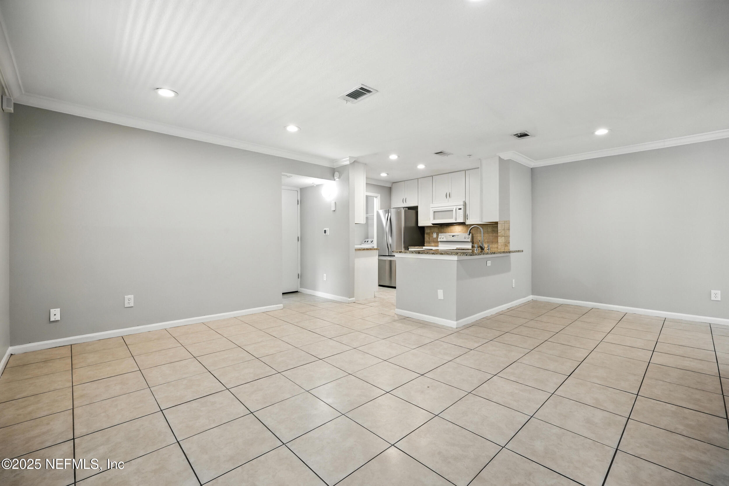 7701 TIMBERLIN PARK Boulevard, 817