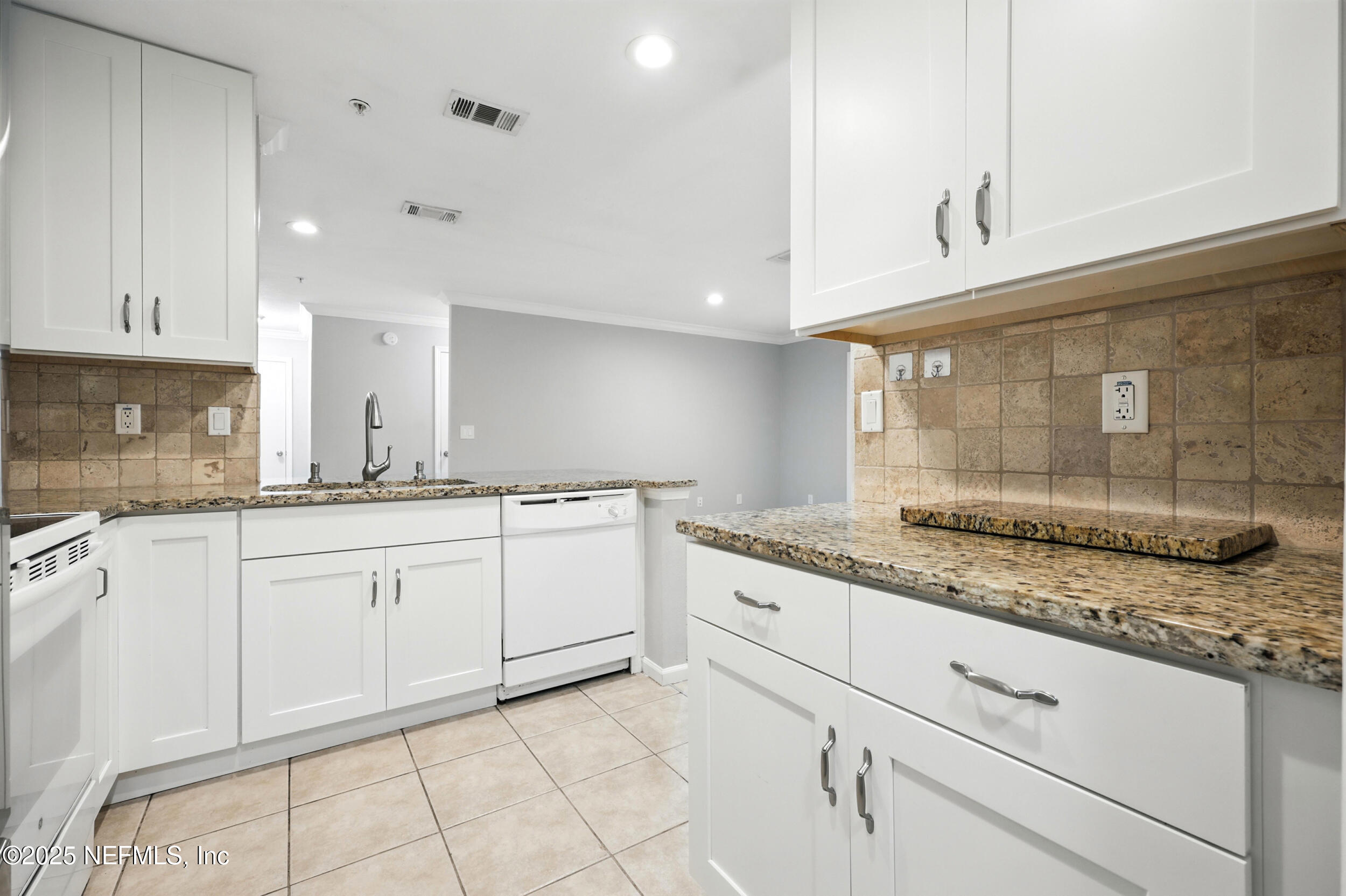 7701 TIMBERLIN PARK Boulevard, 817