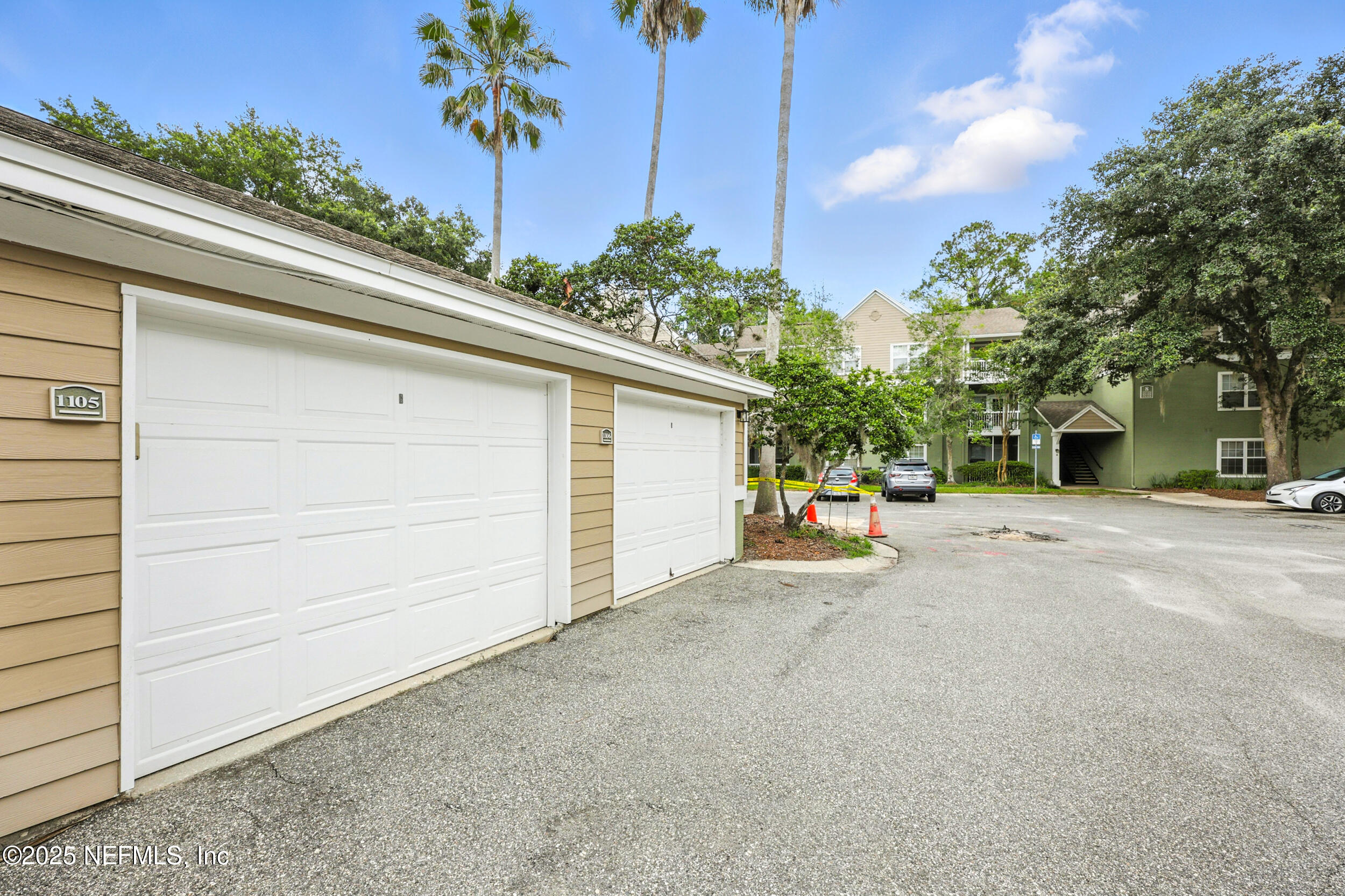 7701 TIMBERLIN PARK Boulevard, 817