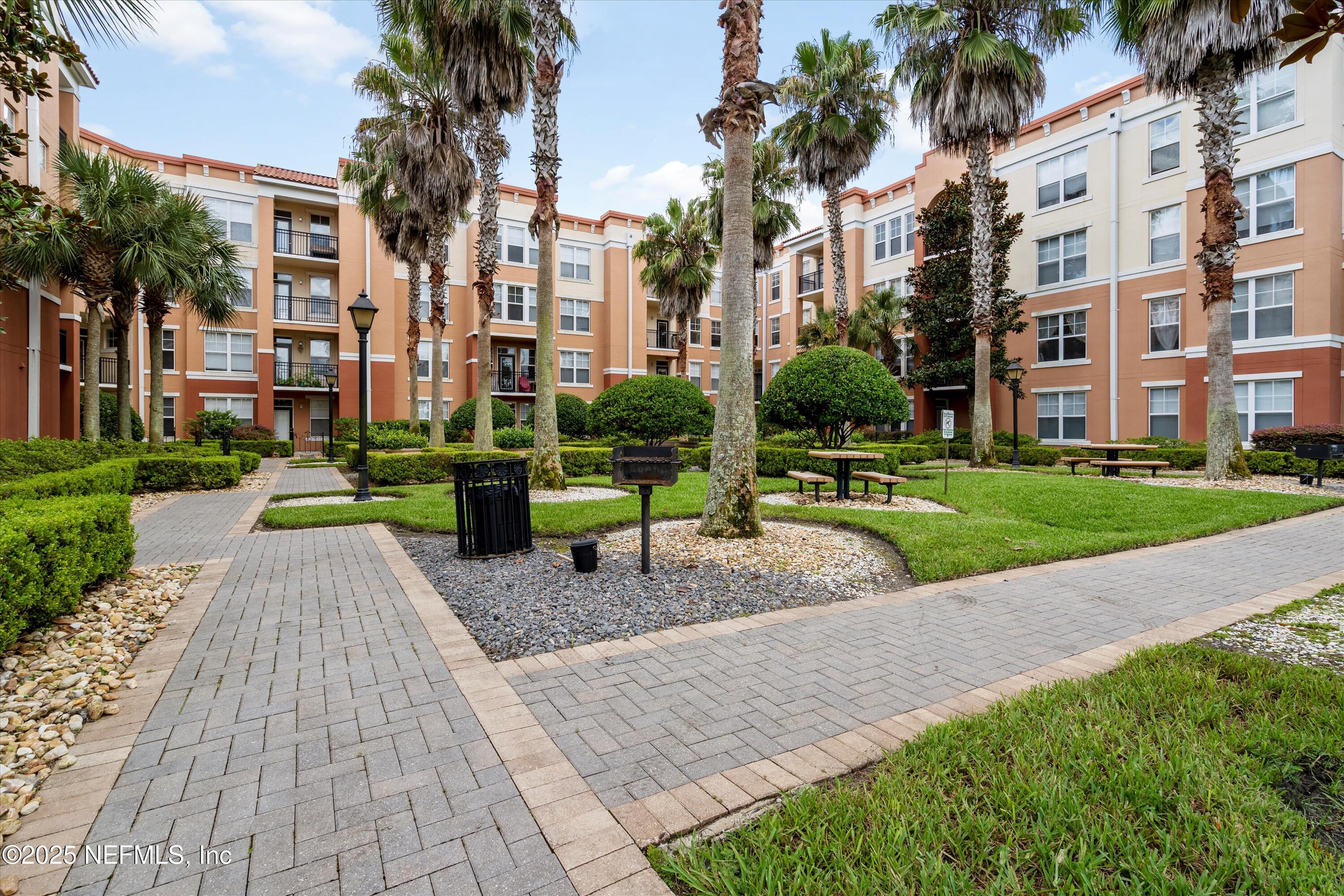 10435 MIDTOWN Parkway, 461