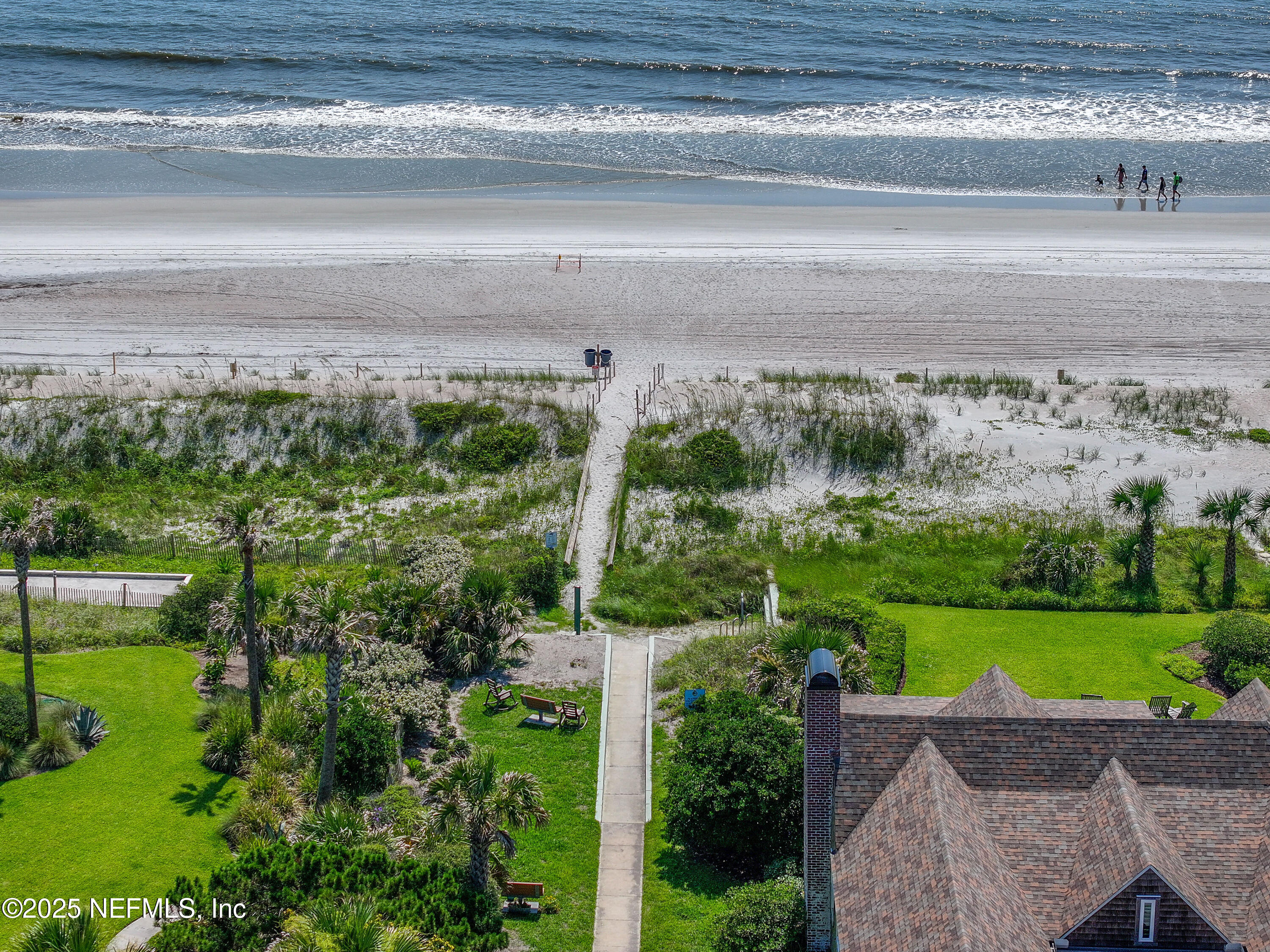 1313 E COAST Drive