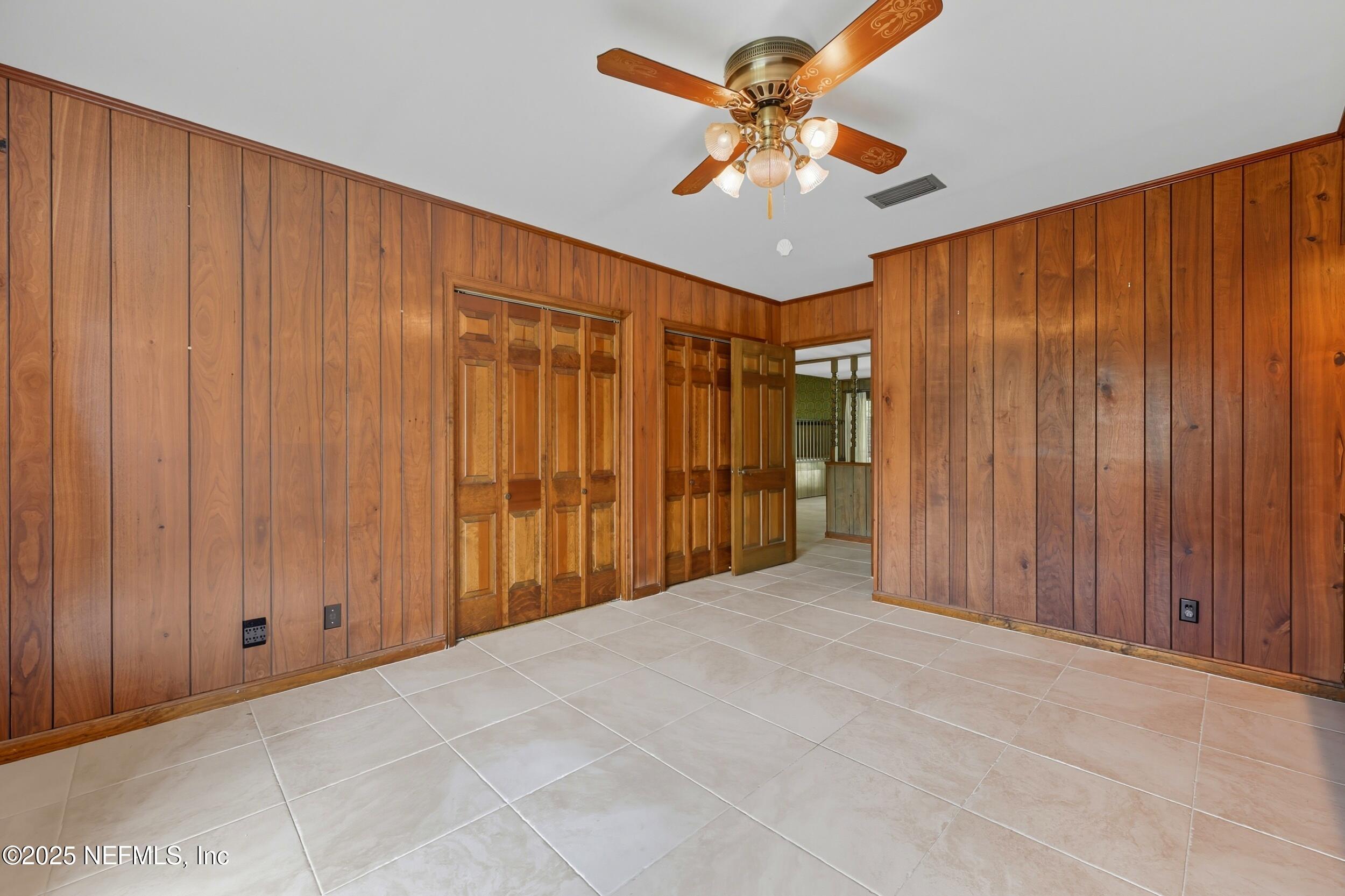 1313 E COAST Drive