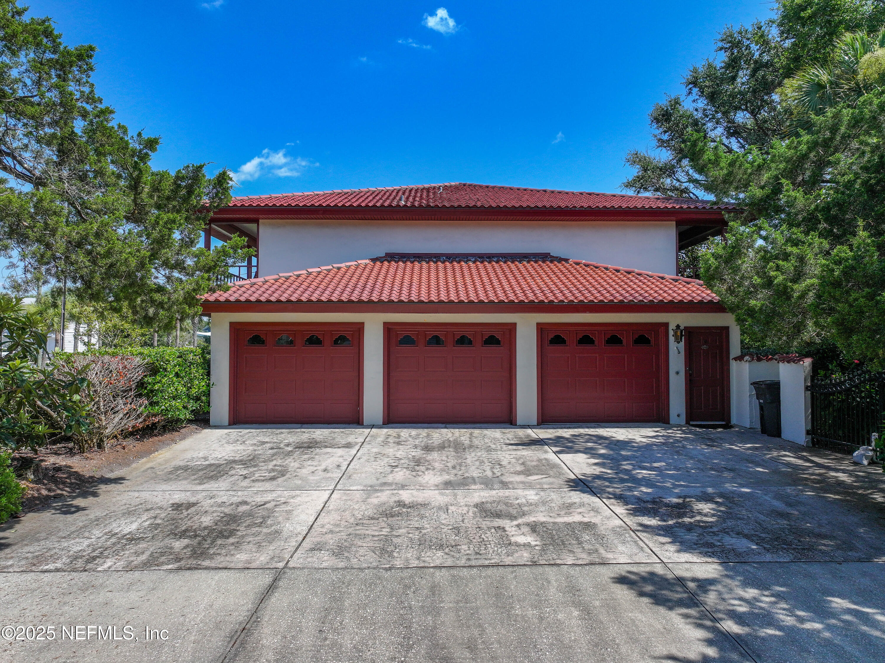 1313 E COAST Drive
