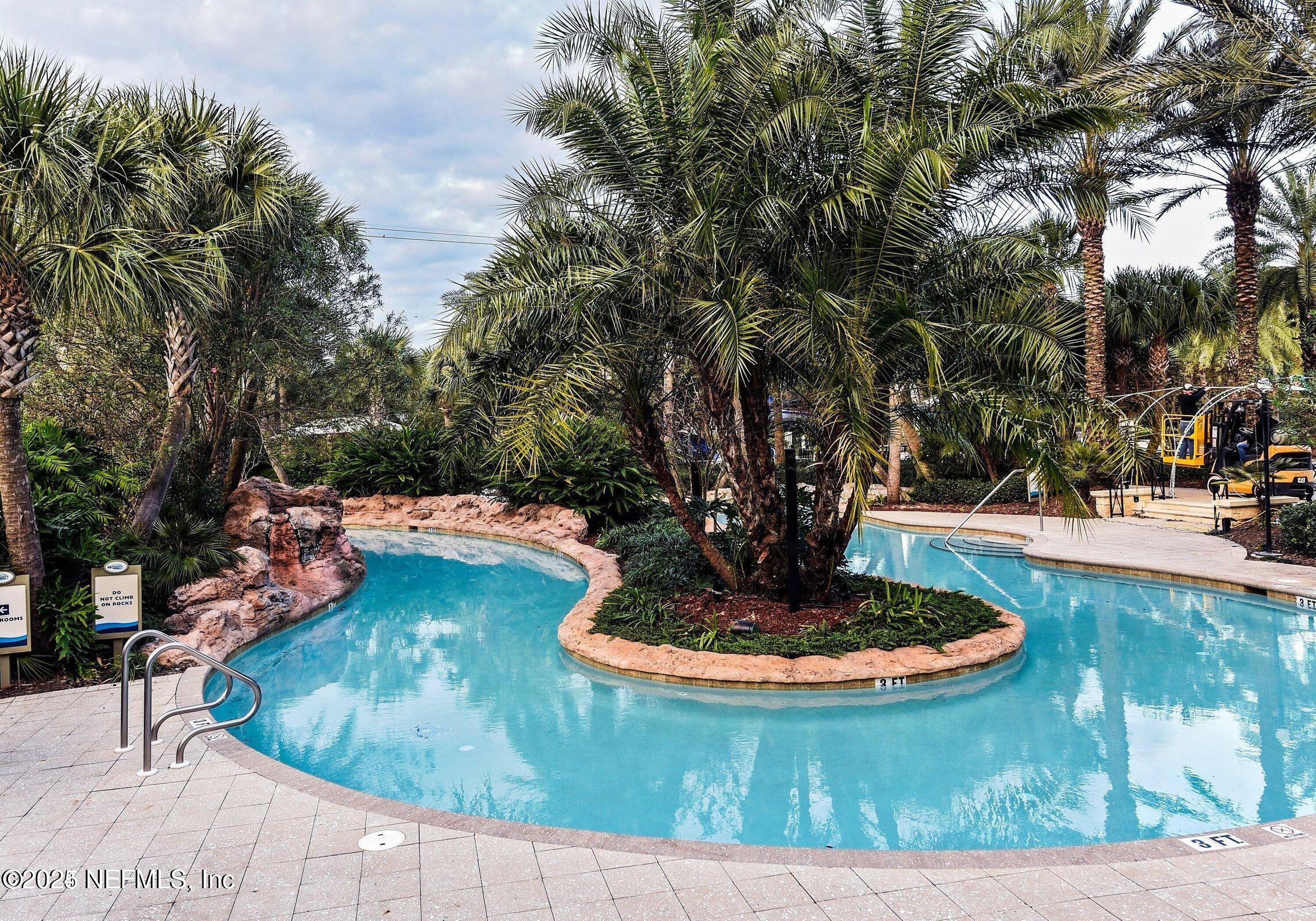 244 VISTA LAKE Circle