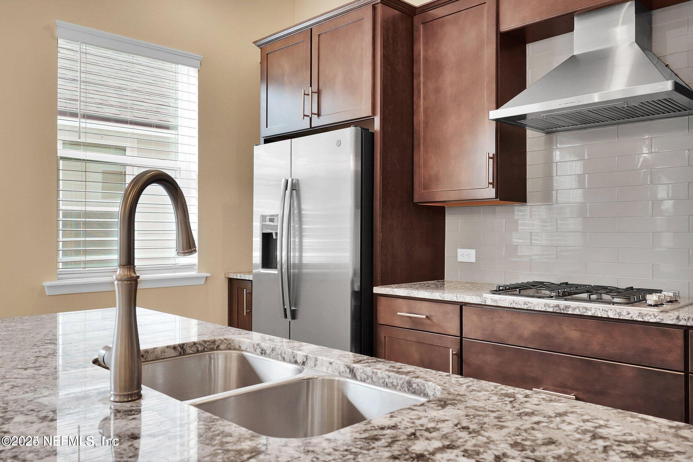 244 VISTA LAKE Circle