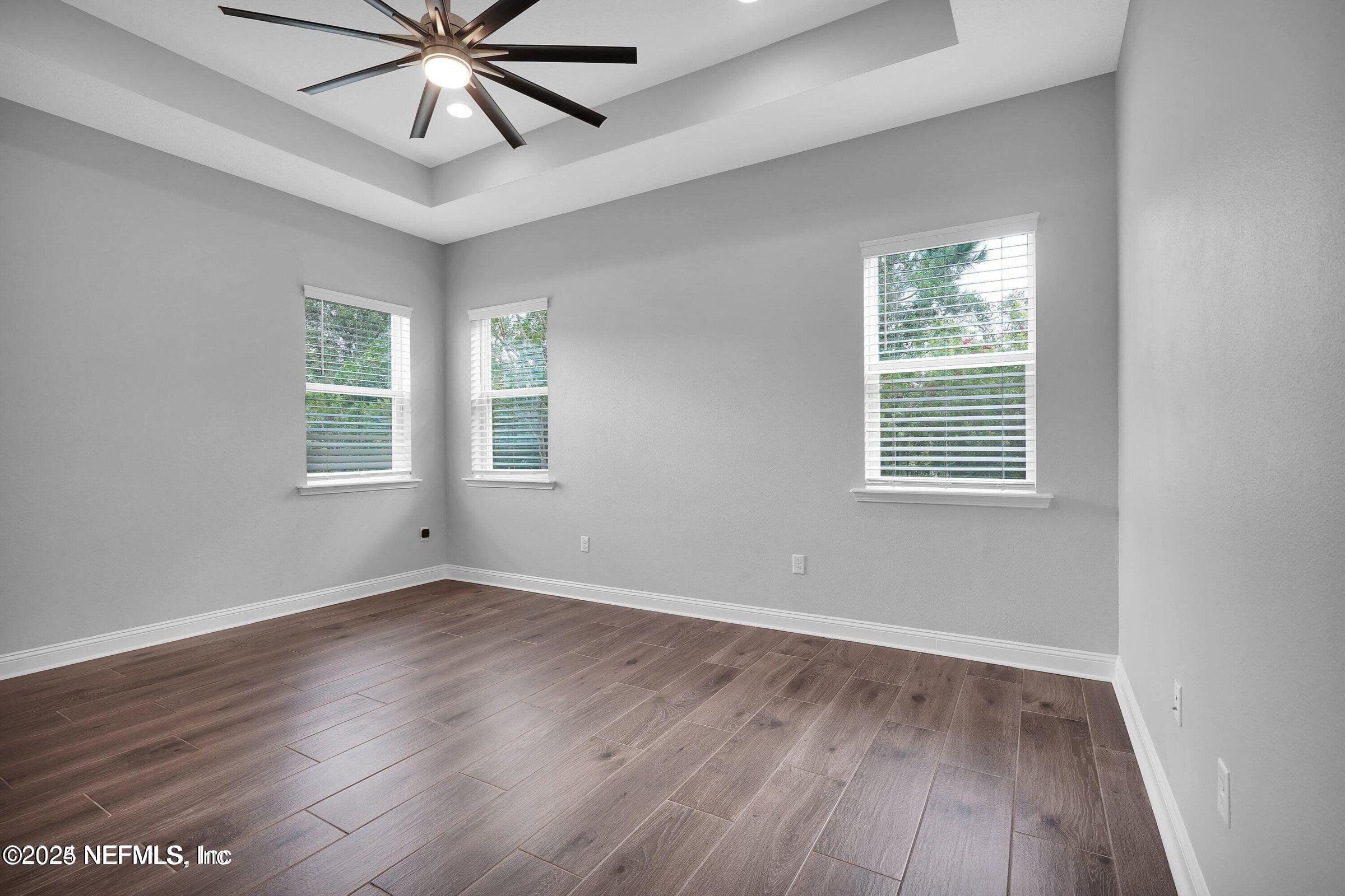 244 VISTA LAKE Circle