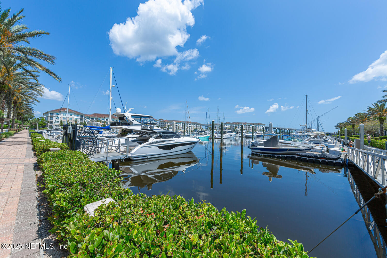 13846 ATLANTIC Boulevard, 103