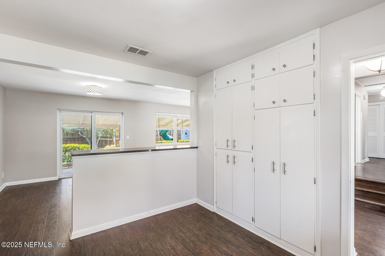 3592 THORNHILL Drive