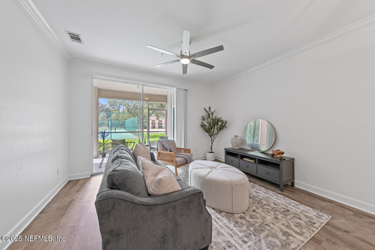 13810 SUTTON PARK Drive N, 915