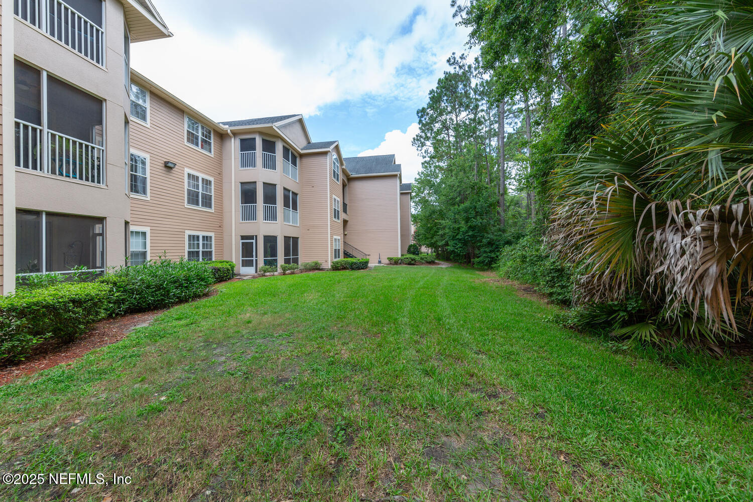 13810 SUTTON PARK Drive N, 915