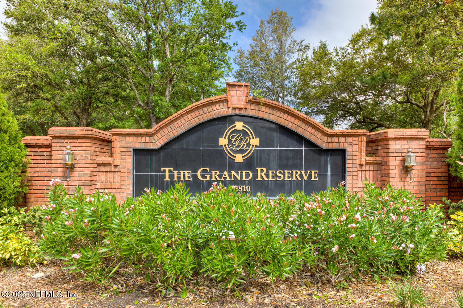 13810 SUTTON PARK Drive N, 915