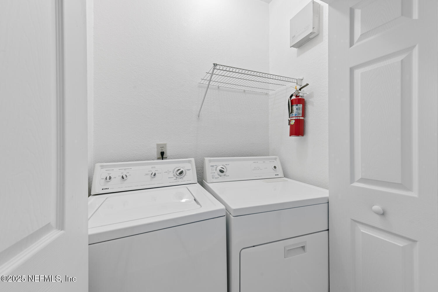 13810 SUTTON PARK Drive N, 915